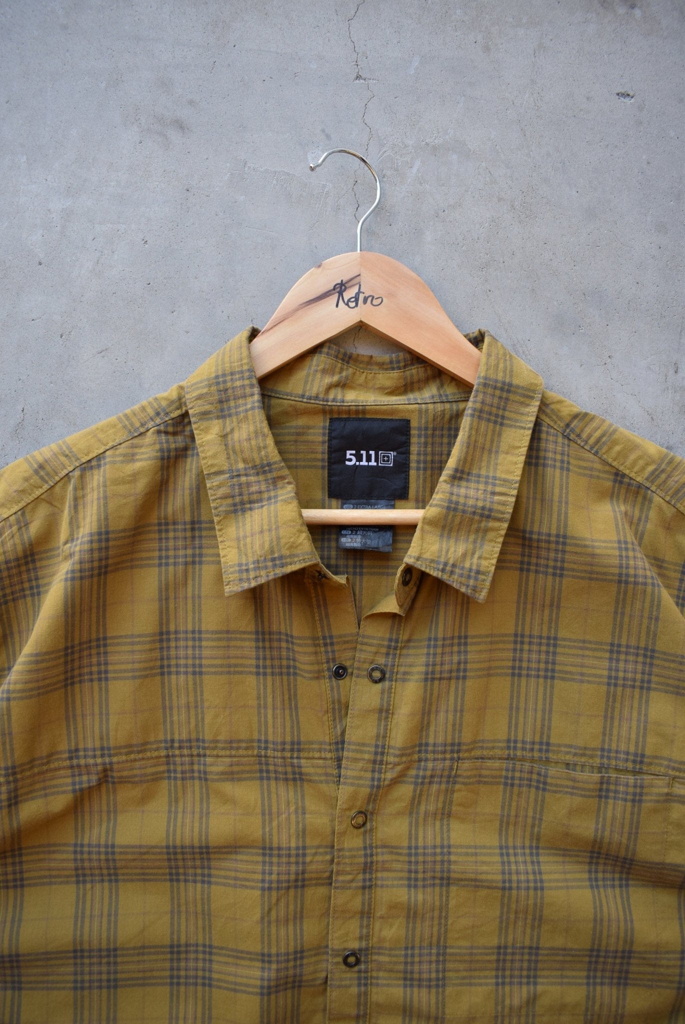 5.11 Brown Cropped Long Sleeve Button Up — 2000s (XL) - Retrospective Store