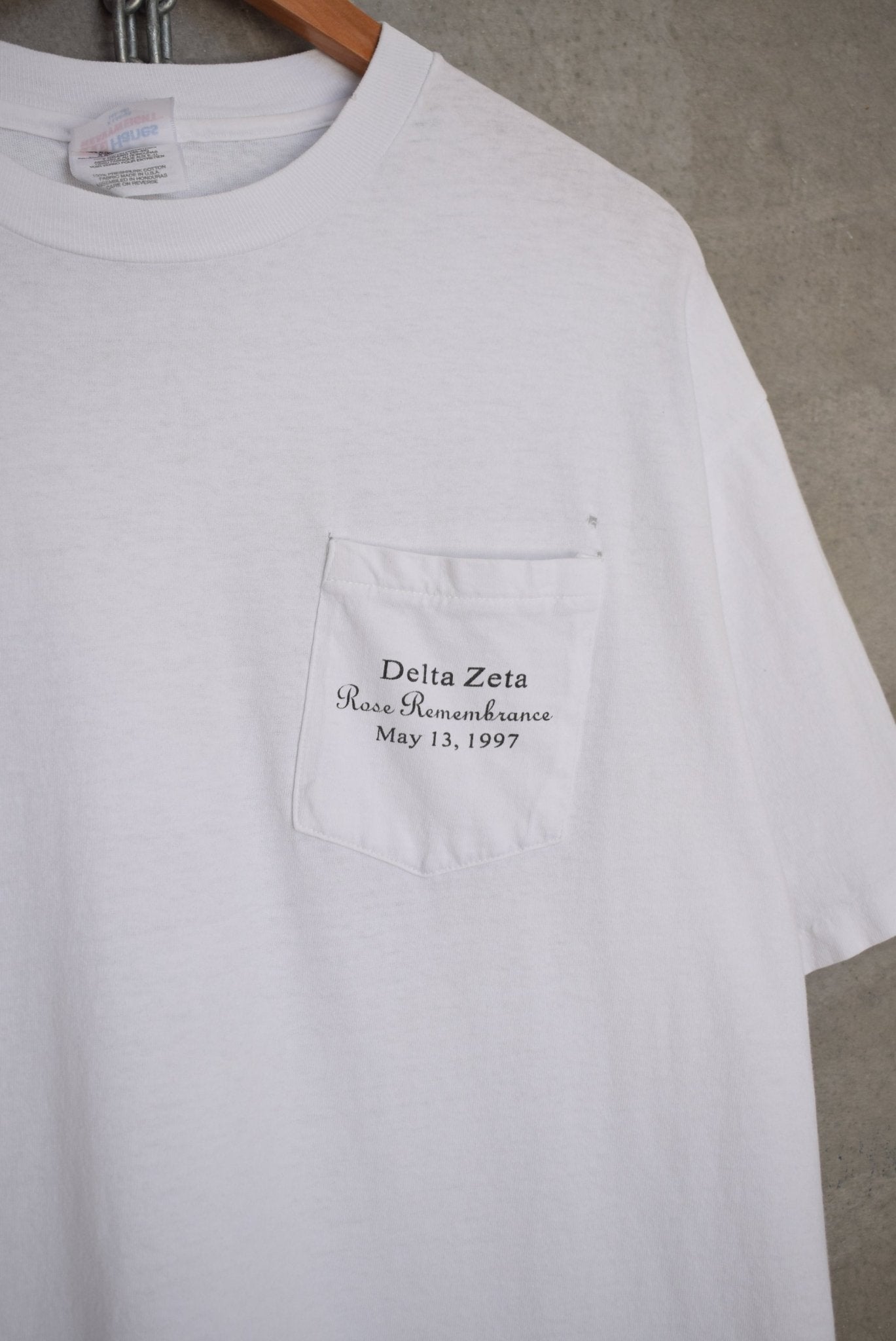 Absolut Vodka Graphic Tee — 1997 (L) - Retrospective Store