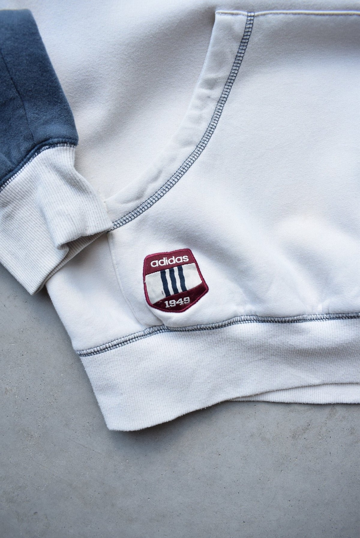 Adidas '1949' Cream & Navy Embroidered Hoodie — 2000s (L) - Retrospective Store