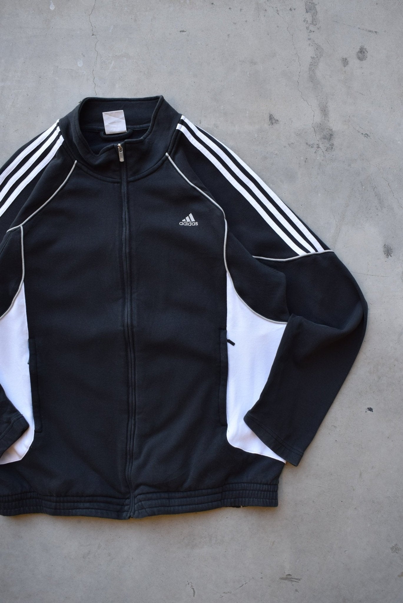 Adidas Black Embroidered Logo Jacket — 2000s (XL) - Retrospective Store