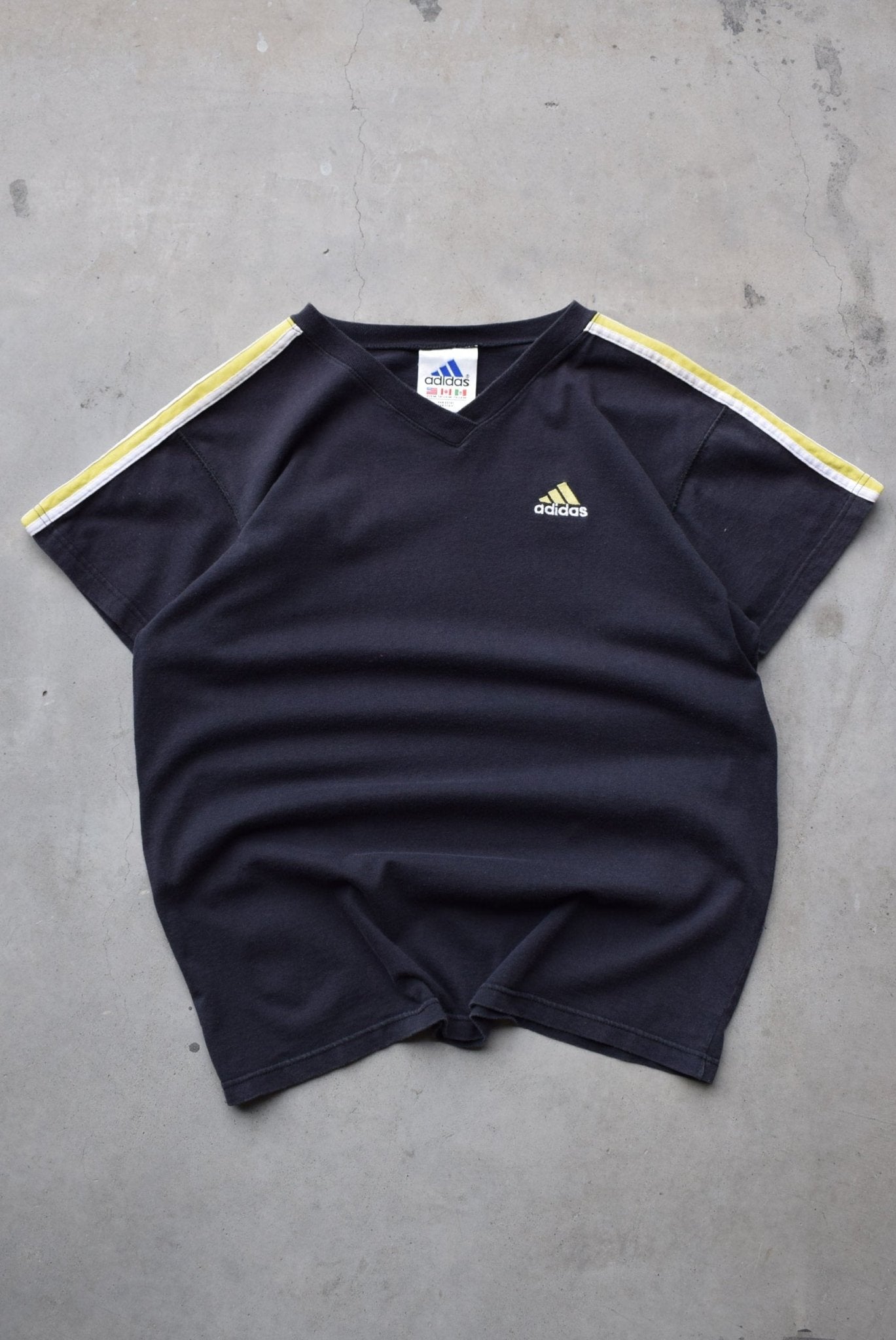 Adidas Black Embroidered Logo Tee — 1990s (M) - Retrospective Store