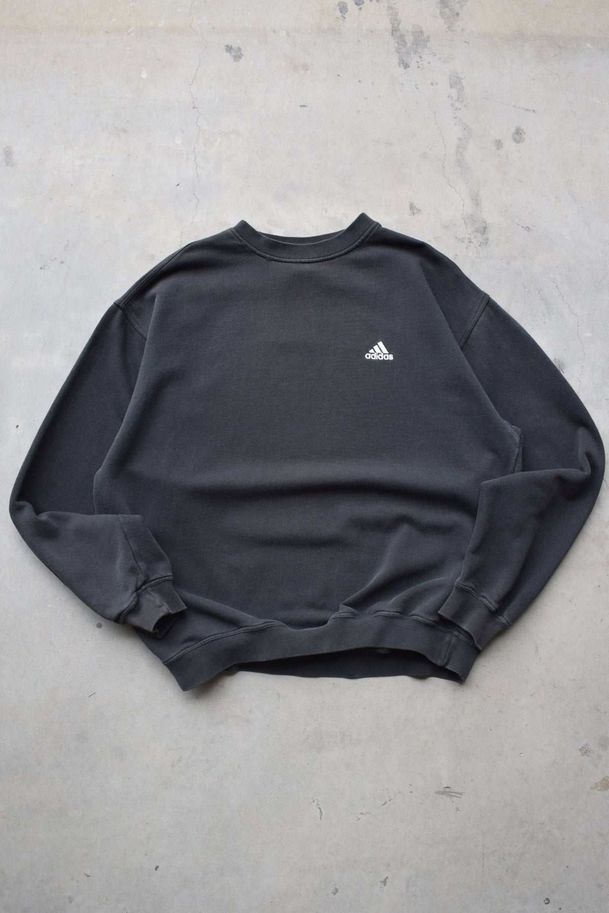 Adidas Black Embroidered Spellout Crewneck — 1990s (L) - Retrospective Store