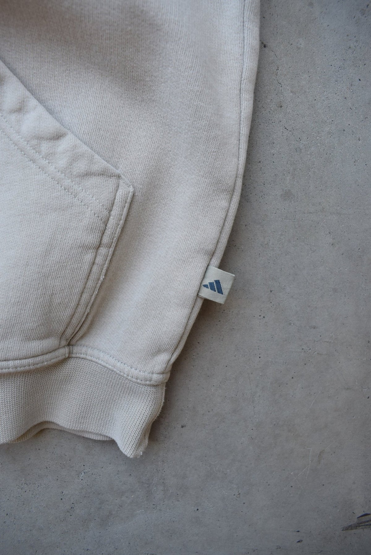 Adidas Cream Embroidered Spellout Hoodie — 1990s (S/M) - Retrospective Store
