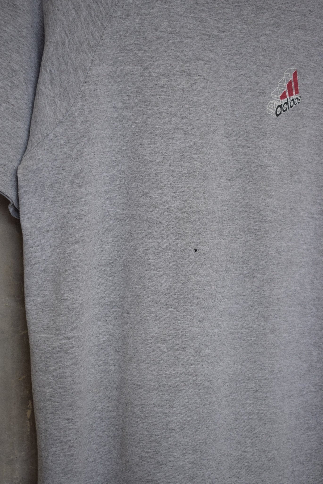 Adidas Graphic Tee — 2000s (S) - Retrospective Store