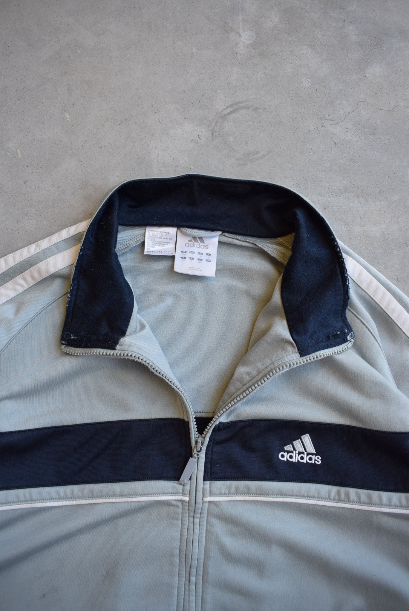 Adidas Grey Embroidered Logo Jacket — 2000s (XL) - Retrospective Store