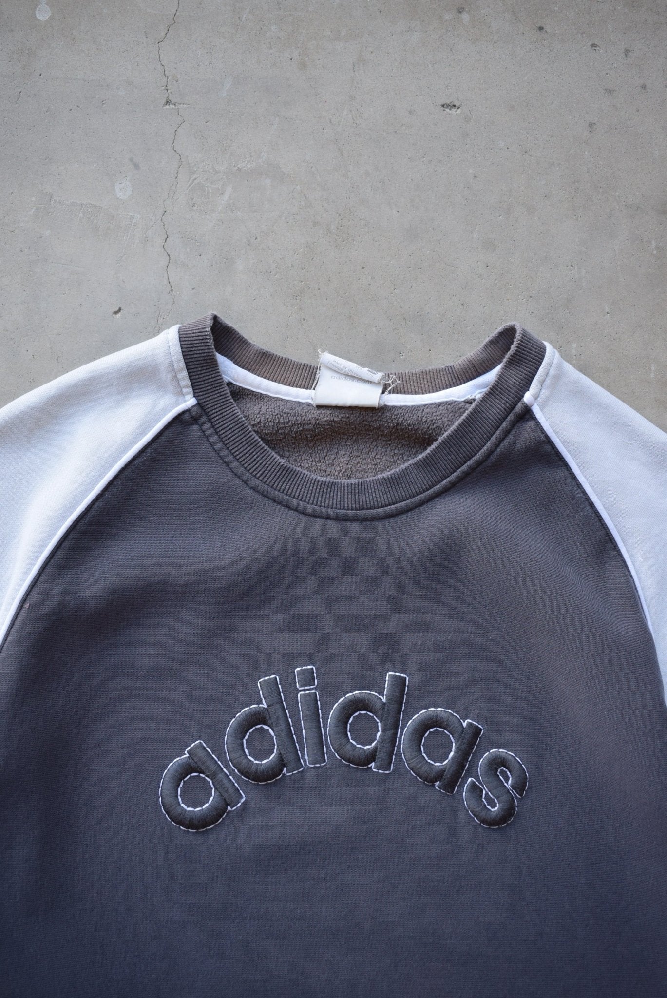 Adidas Grey Embroidered Spellout Crewneck — 2000s (L) - Retrospective Store