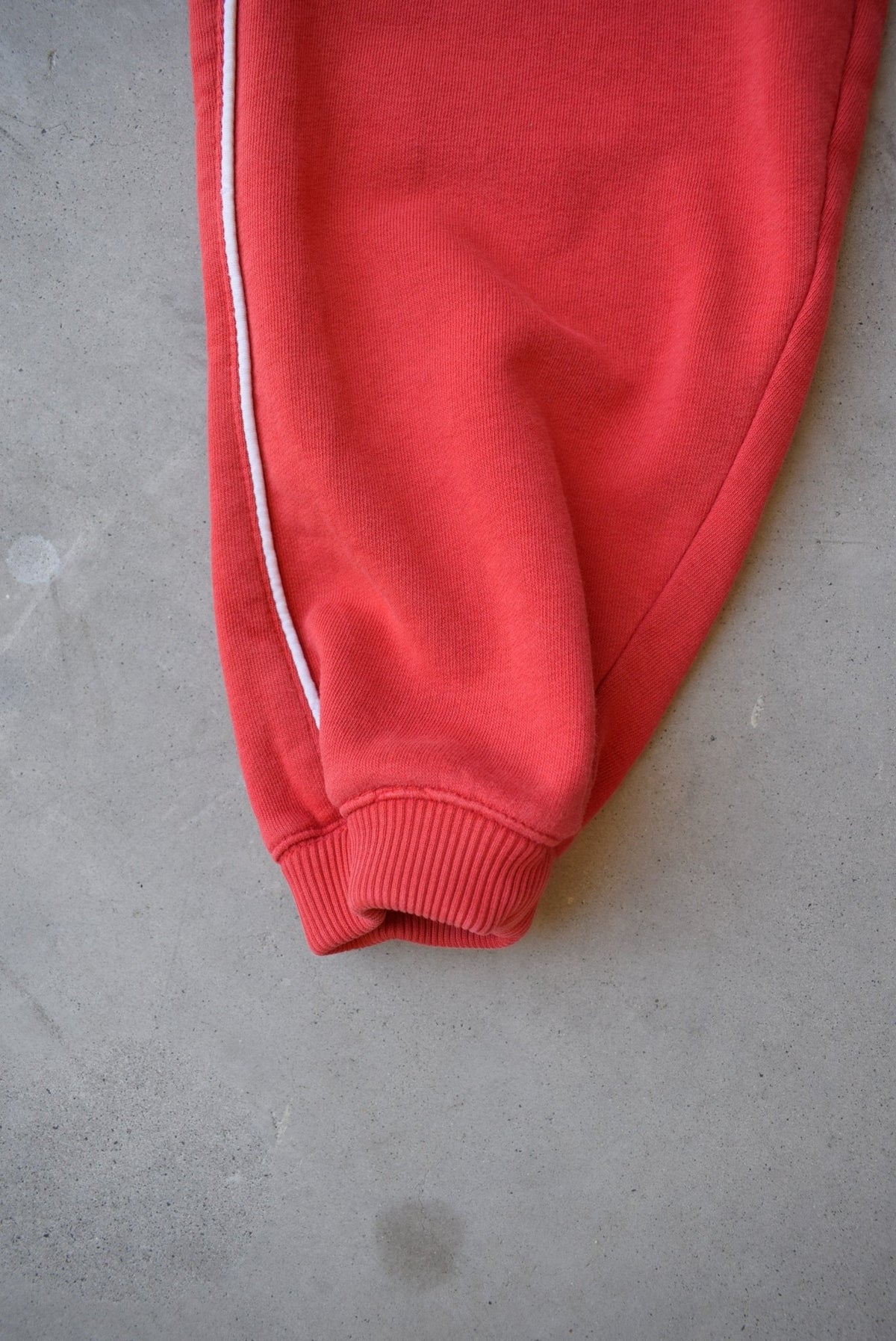 Adidas Red Embroidered Spellout Crewneck — 1990s (S) - Retrospective Store