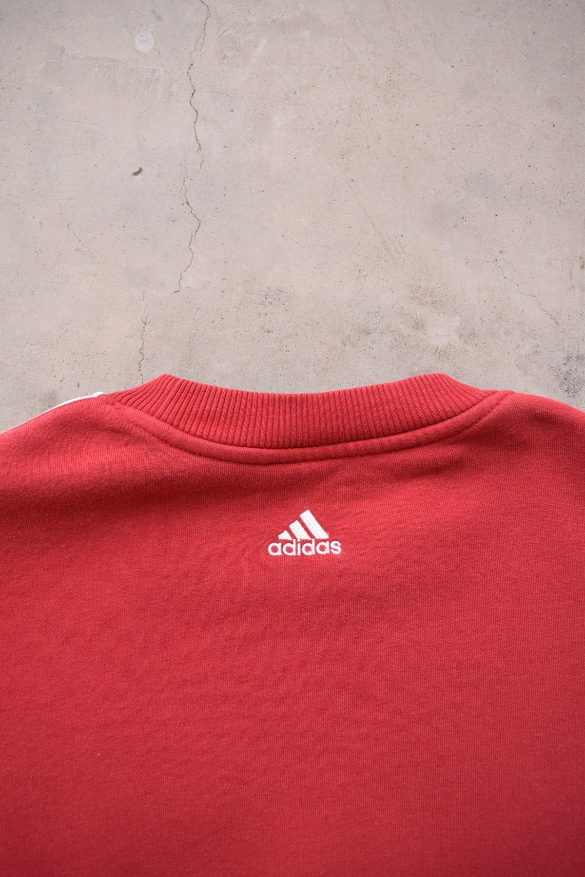Adidas Red Embroidered Spellout Crewneck — 2000s (M) - Retrospective Store