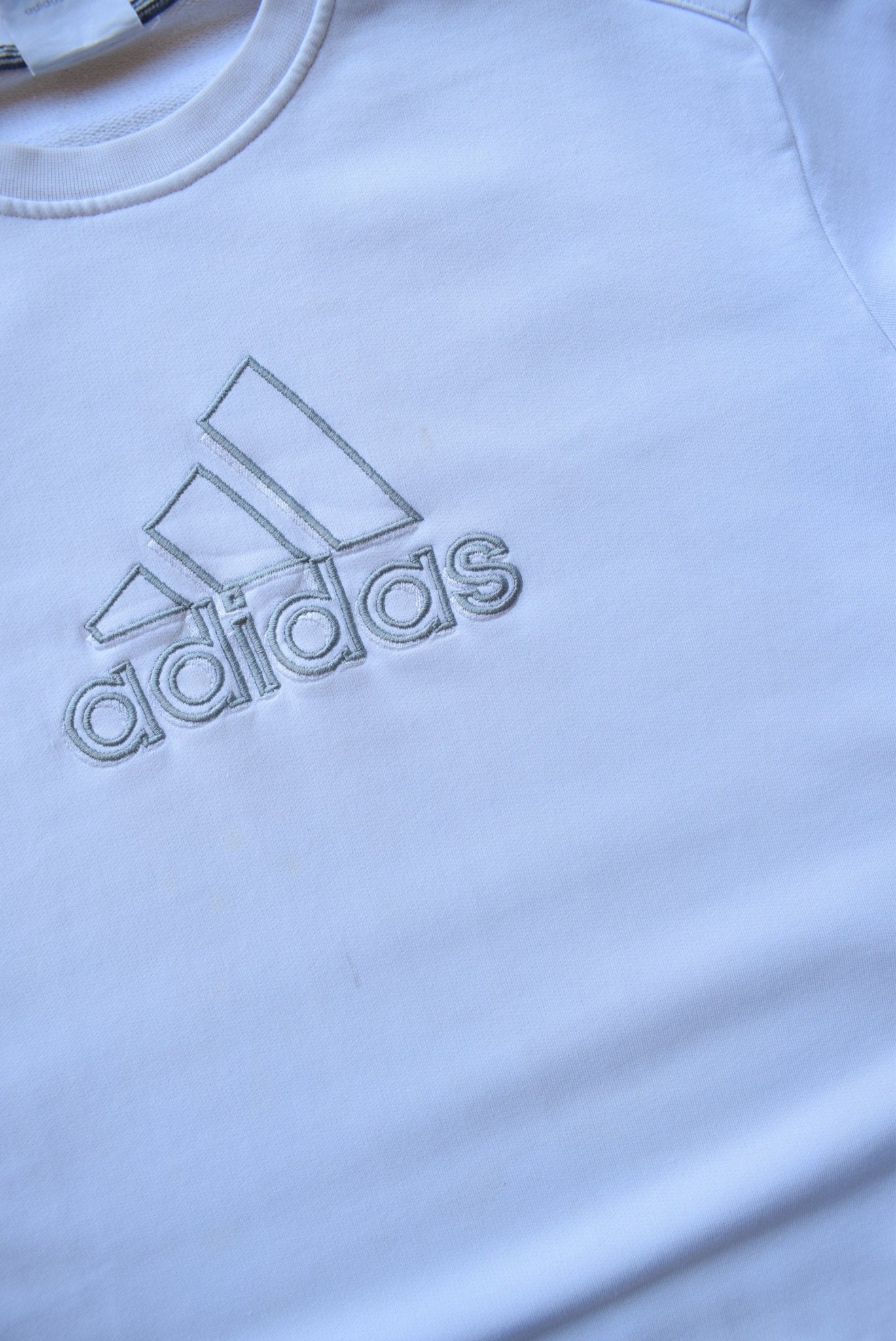 Adidas White Embroidered Spellout Crewneck — 2000s (M/L) - Retrospective Store