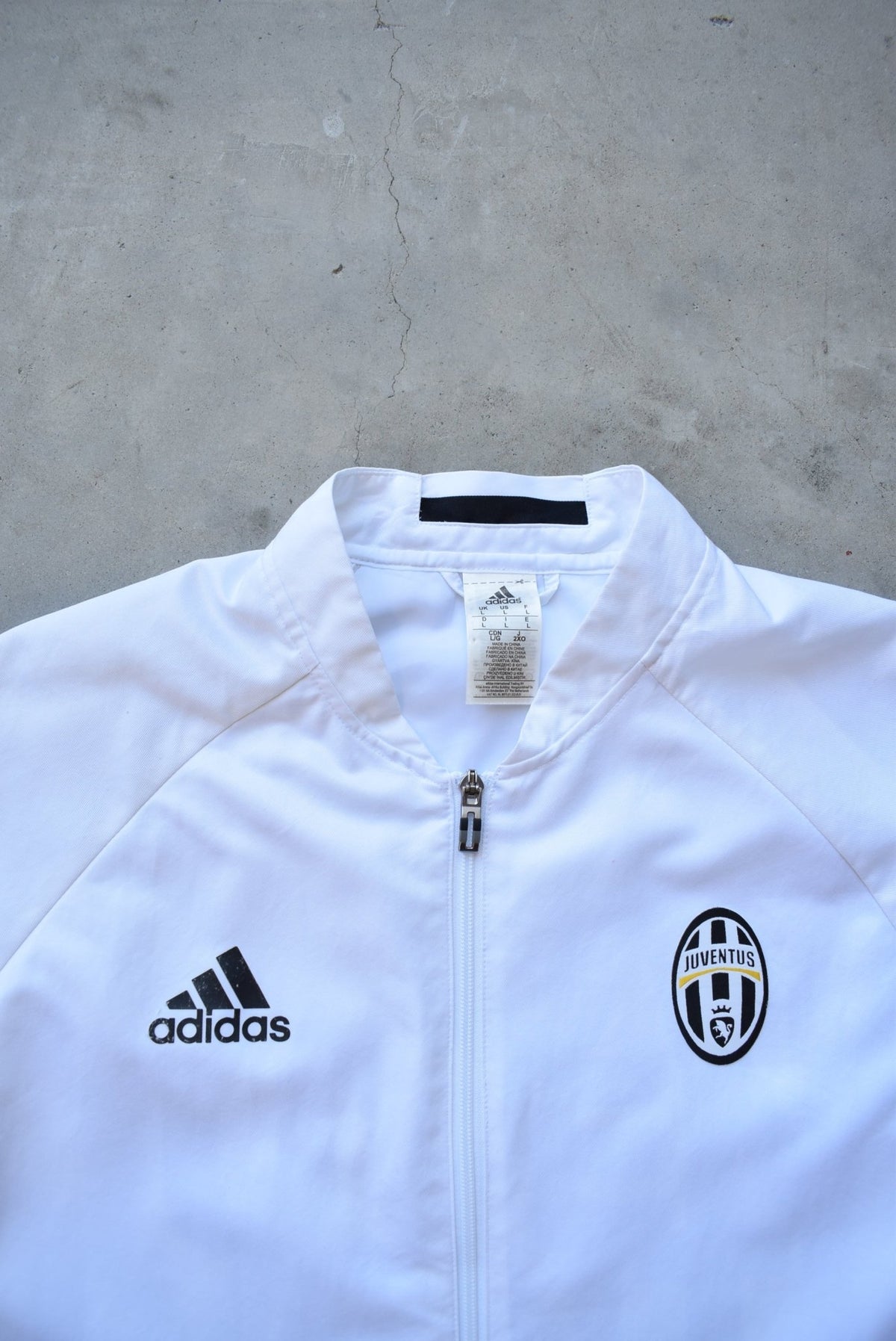 Adidas x Juventus FC White Jacket — 2000s (L) - Retrospective Store