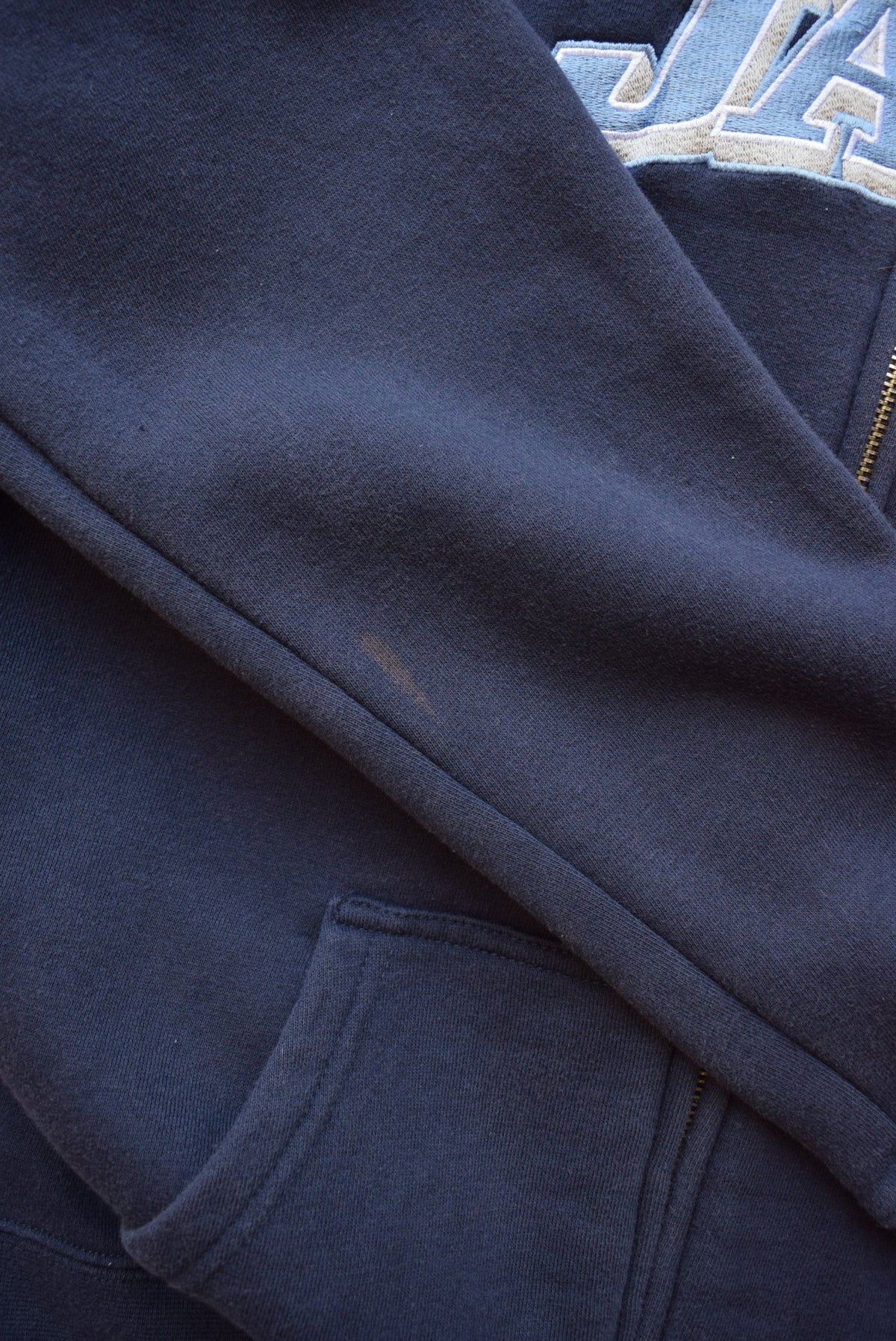 Adidas x NBA Utah Jazz Navy Embroidered Hoodie — 2000s (S) - Retrospective Store
