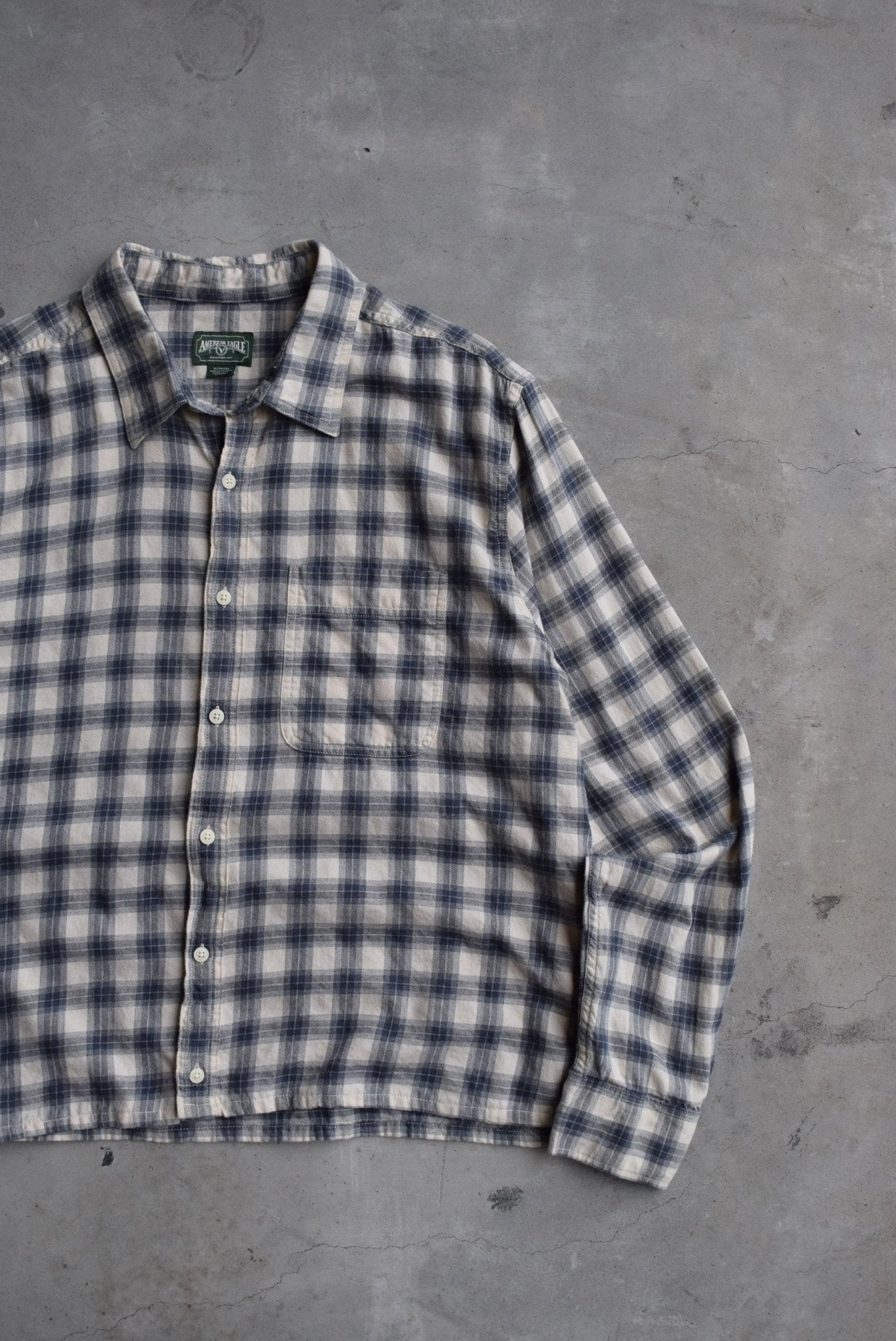 American Eagle Cropped Long Sleeve Button Up — 2000s (M/L) - Retrospective Store