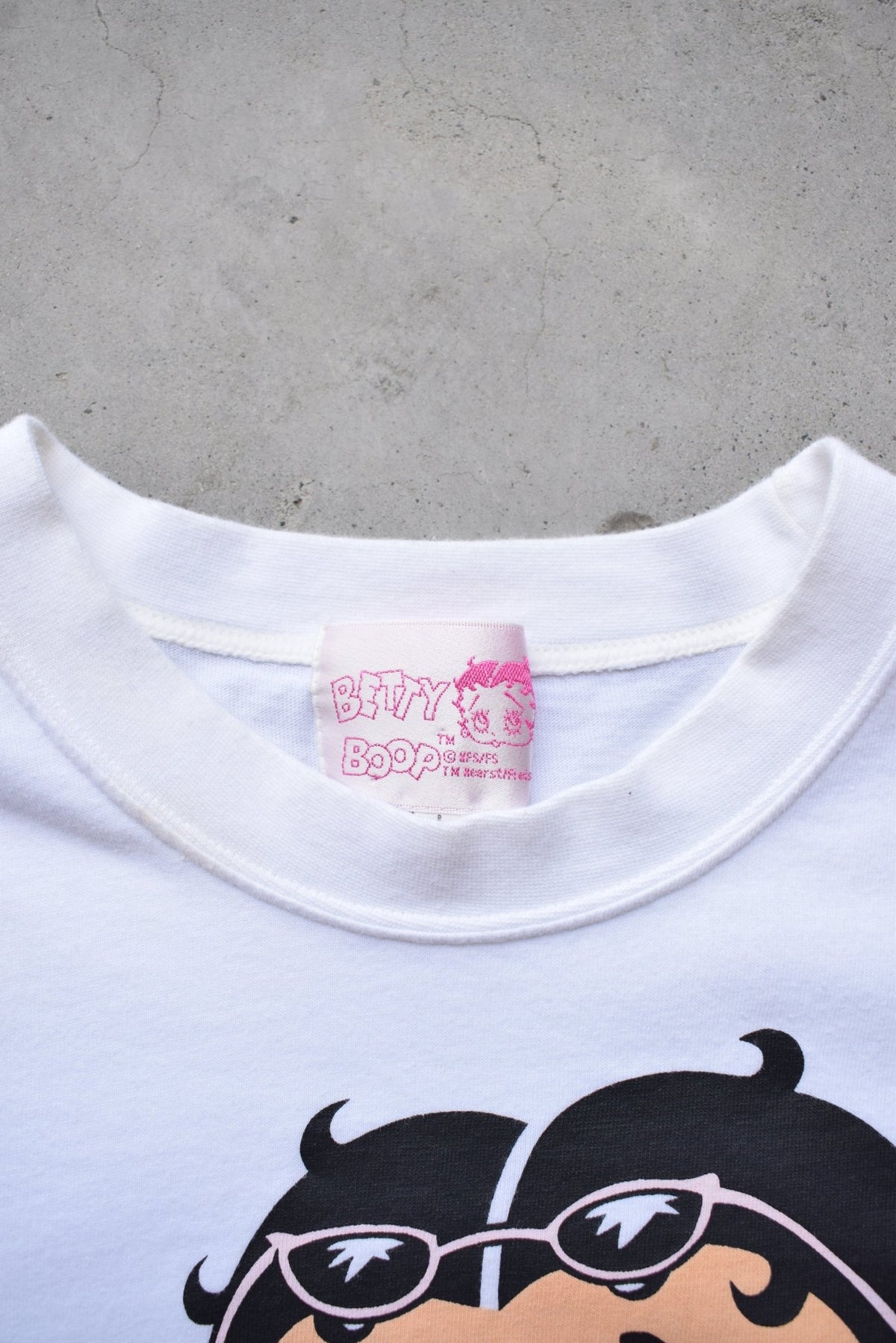Betty Boop White Graphic Tee — 1990s (M) - Retrospective Store