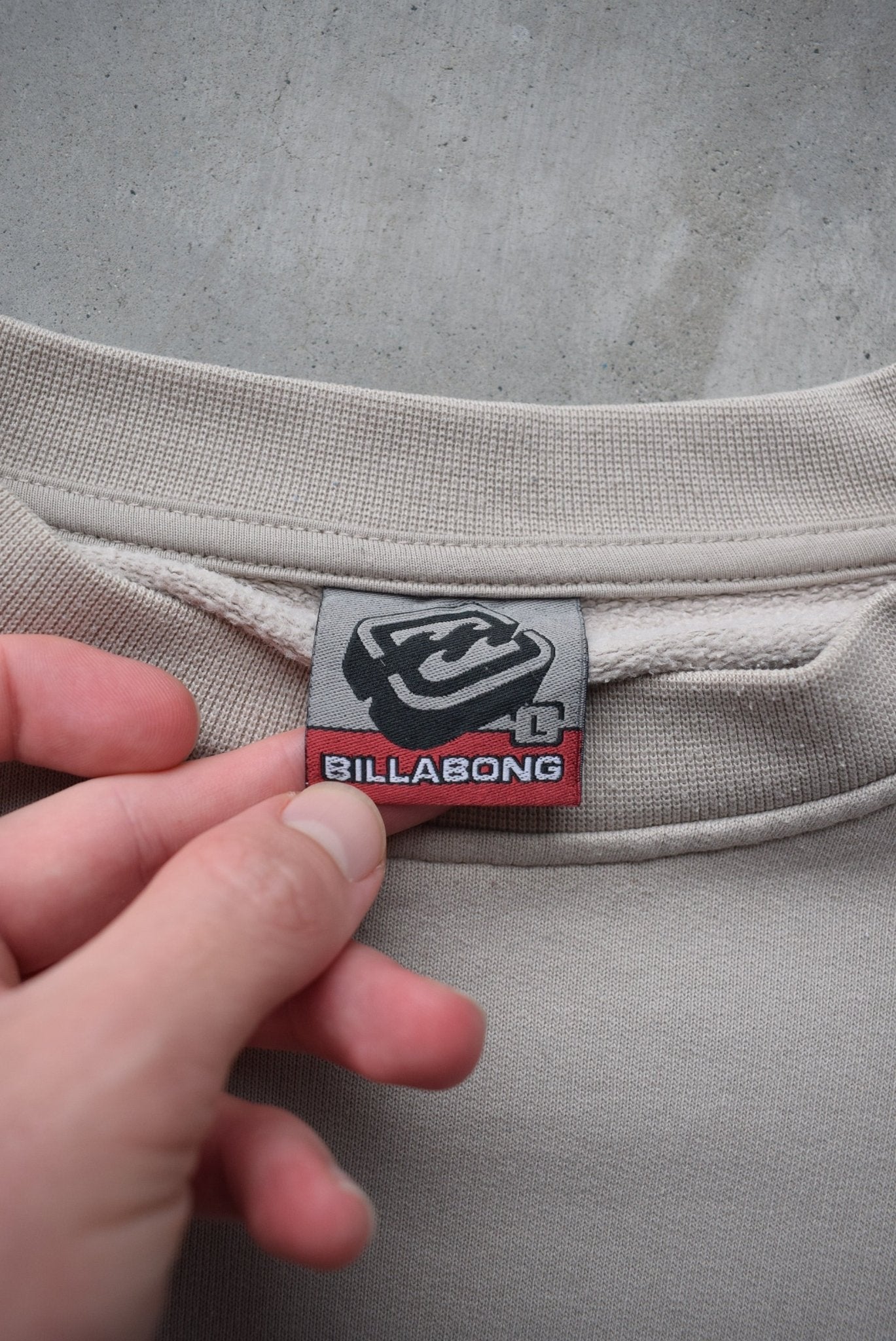 Billabong Cream Embroidered Spellout Crewneck — 1990s (L) - Retrospective Store