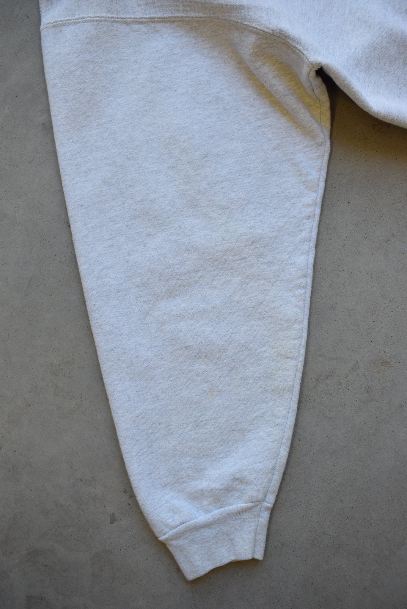 Bootleg Tommy Hilfiger Jeans Embroidered Crewneck — 1990s (M) - Retrospective Store