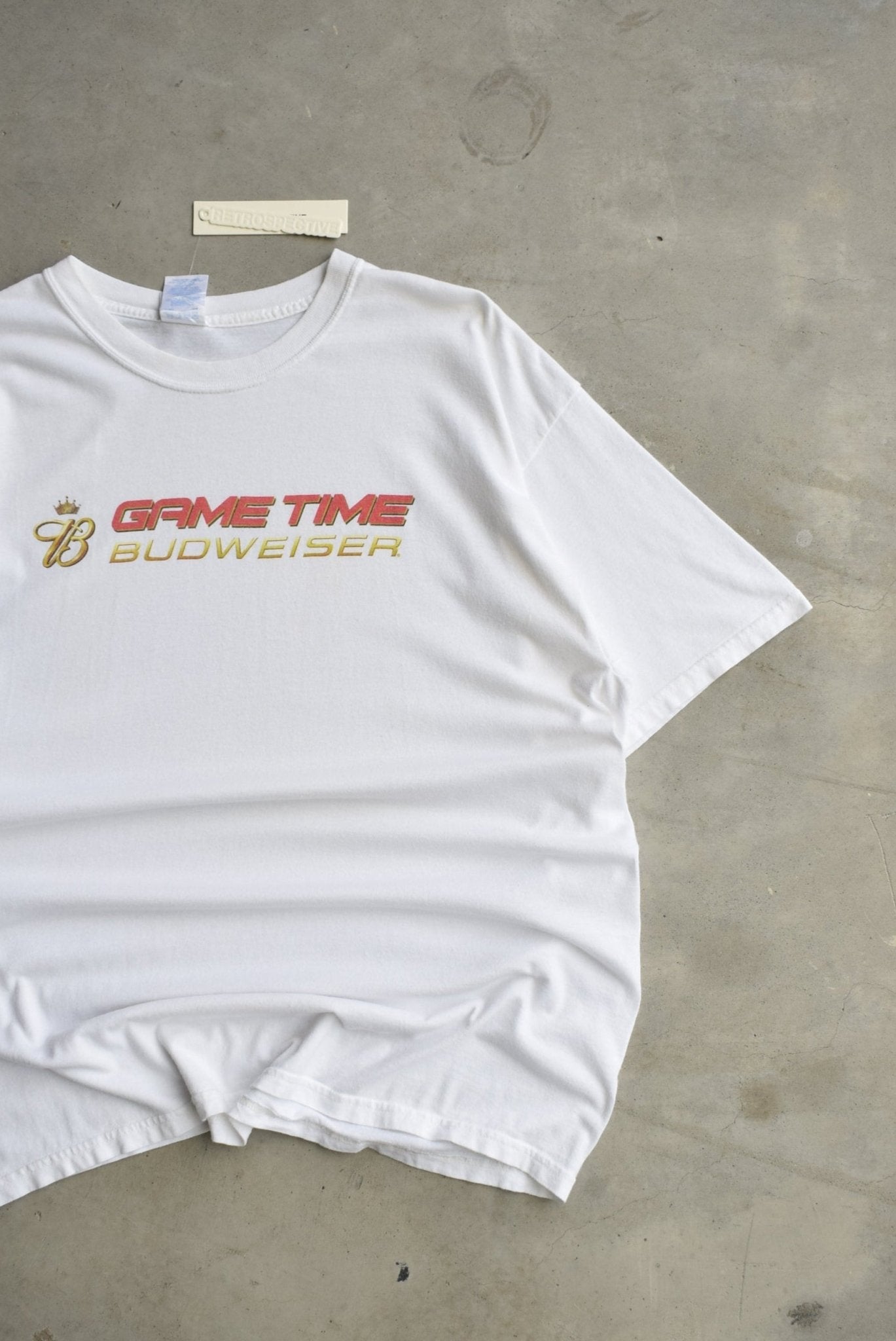 Budweiser 'Game Time' White Graphic Tee — 2000s (XL) - Retrospective Store
