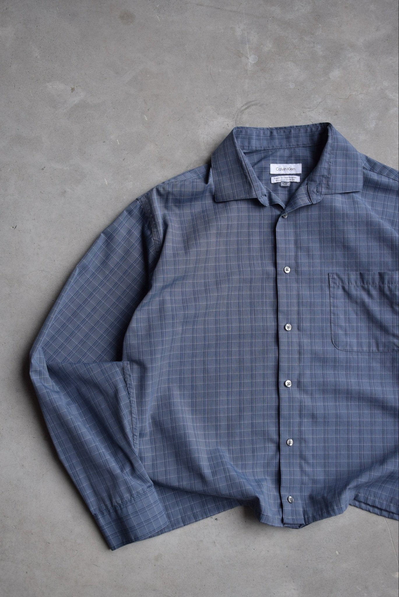 Calvin Klein Cropped Long Sleeve Button Up — 2000s (M) - Retrospective Store