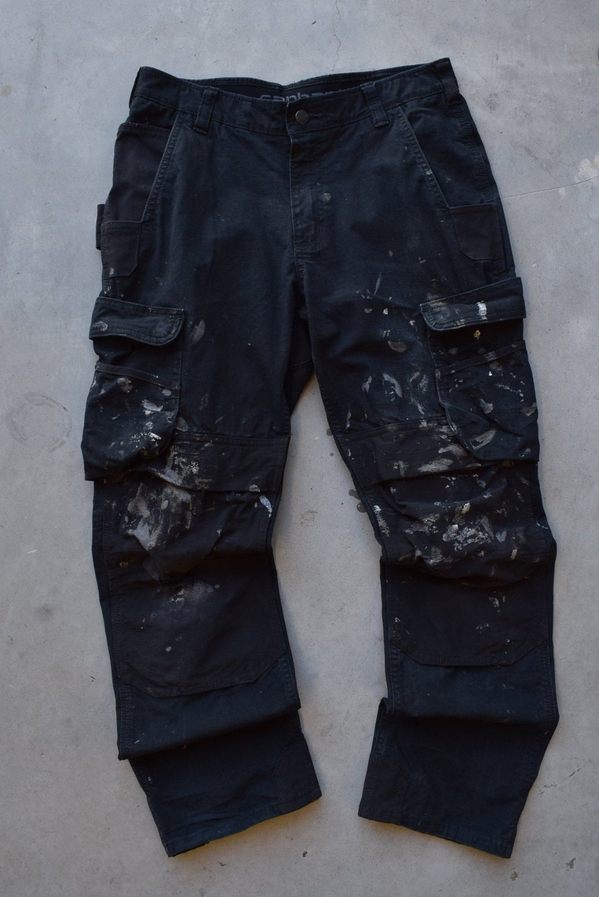Carhartt Black Cargo Pants — 2000s (32) - Retrospective Store