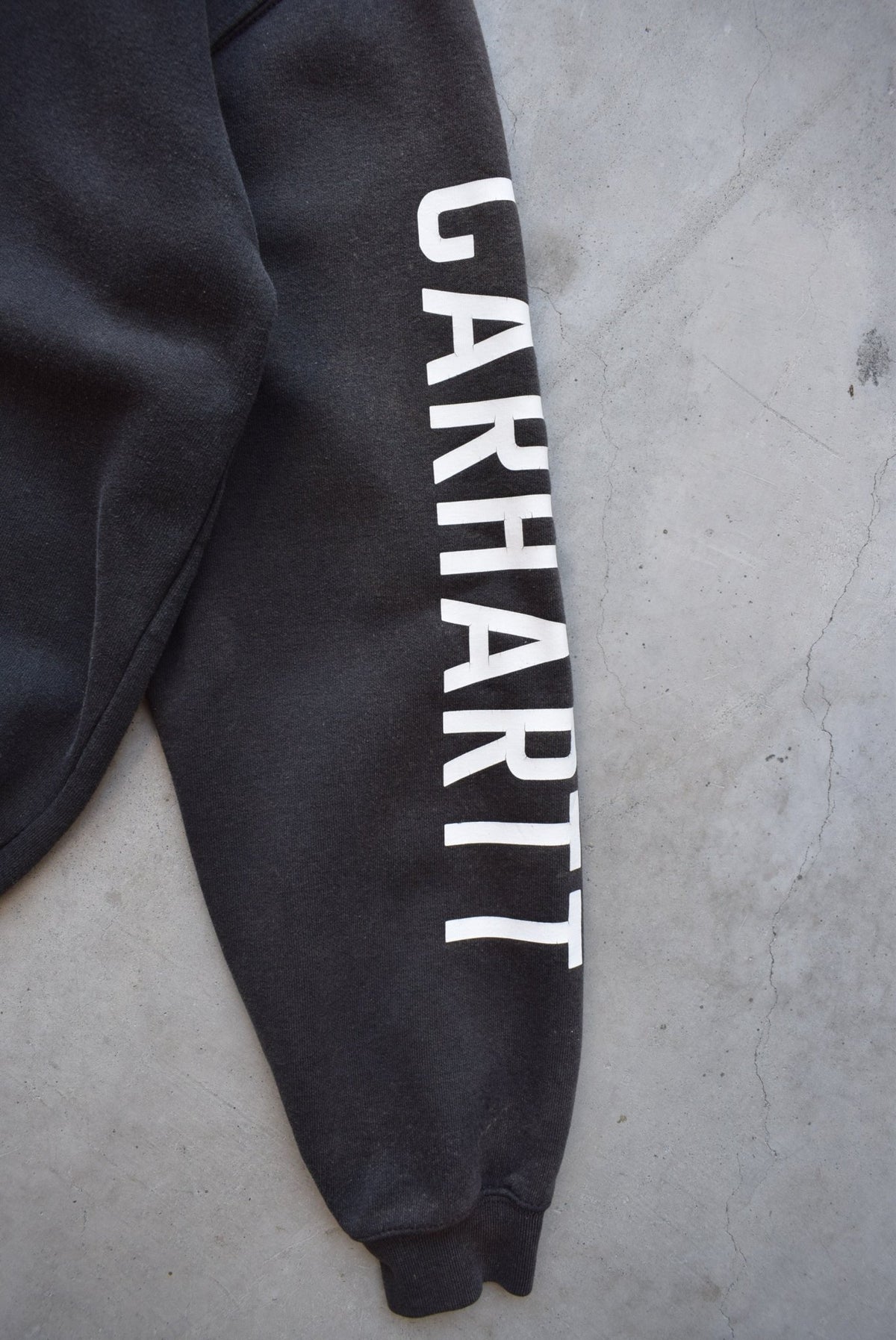 Carhartt Black Classic Logo Hoodie — 1990s (M) - Retrospective Store