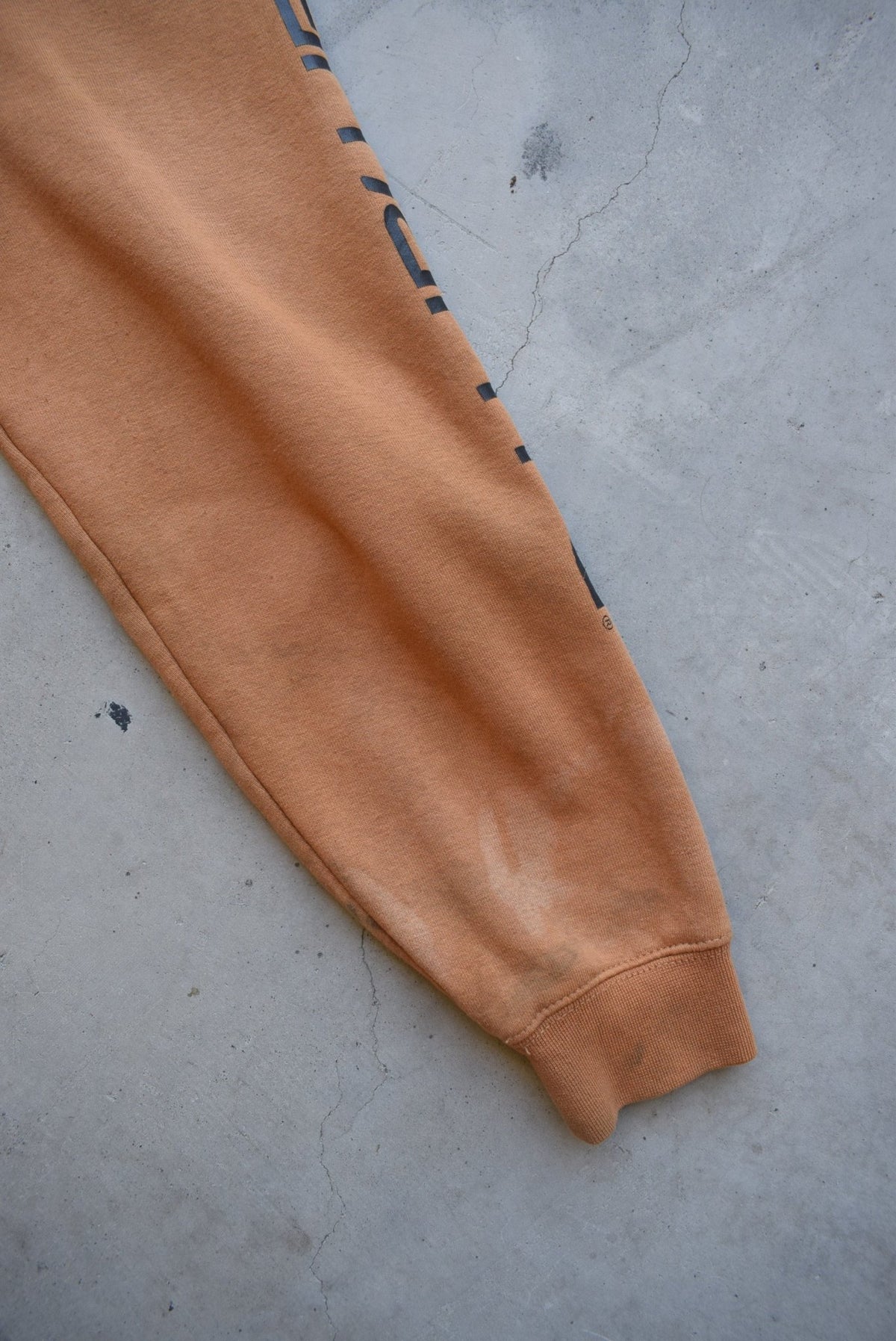 Carhartt Brown Classic Logo Hoodie — 1990s (L) - Retrospective Store