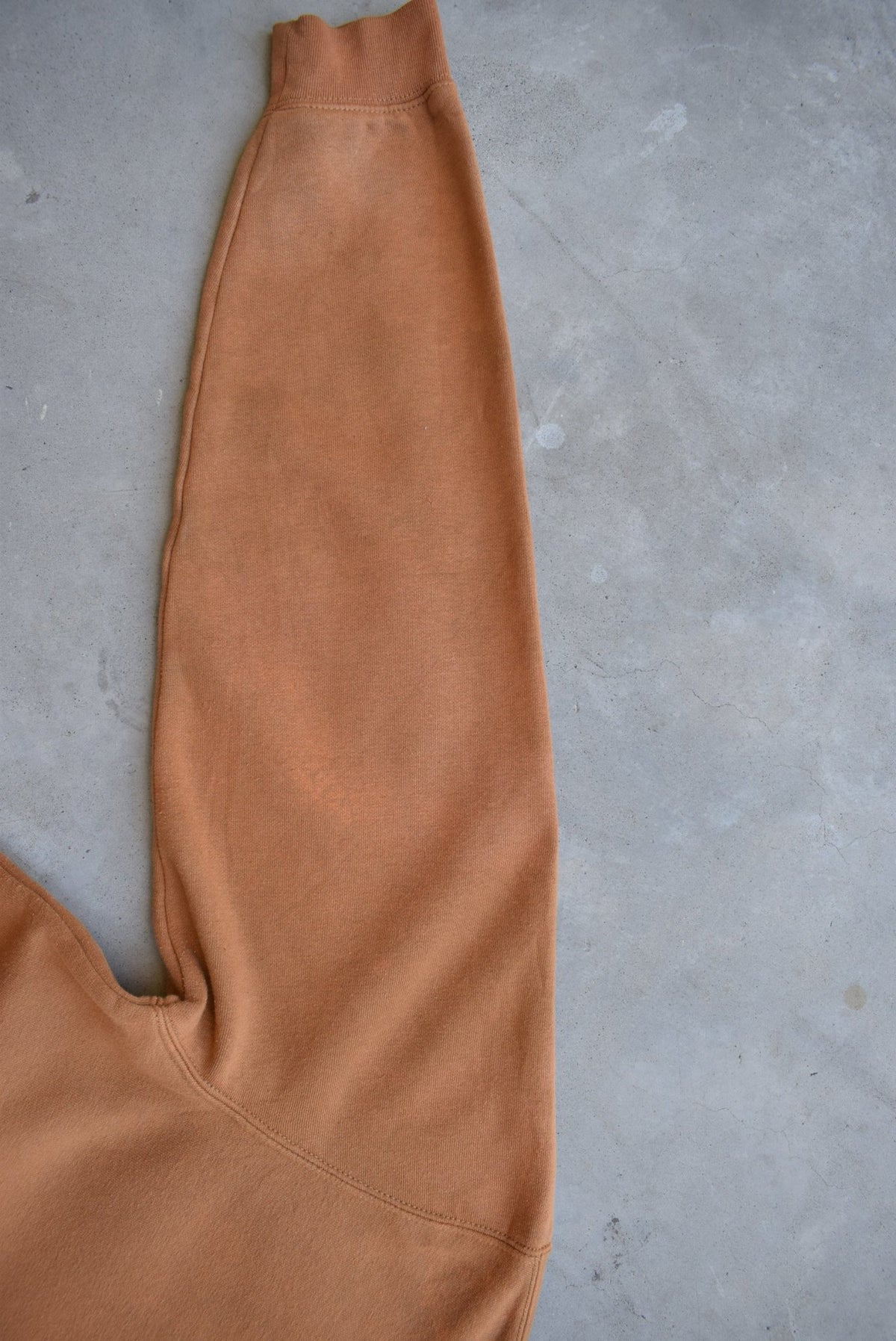 Carhartt Brown Classic Logo Hoodie — 1990s (L) - Retrospective Store