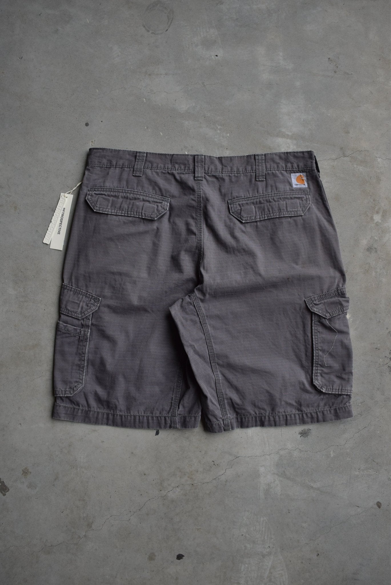 Carhartt Cargo Shorts — 2000s (38) - Retrospective Store