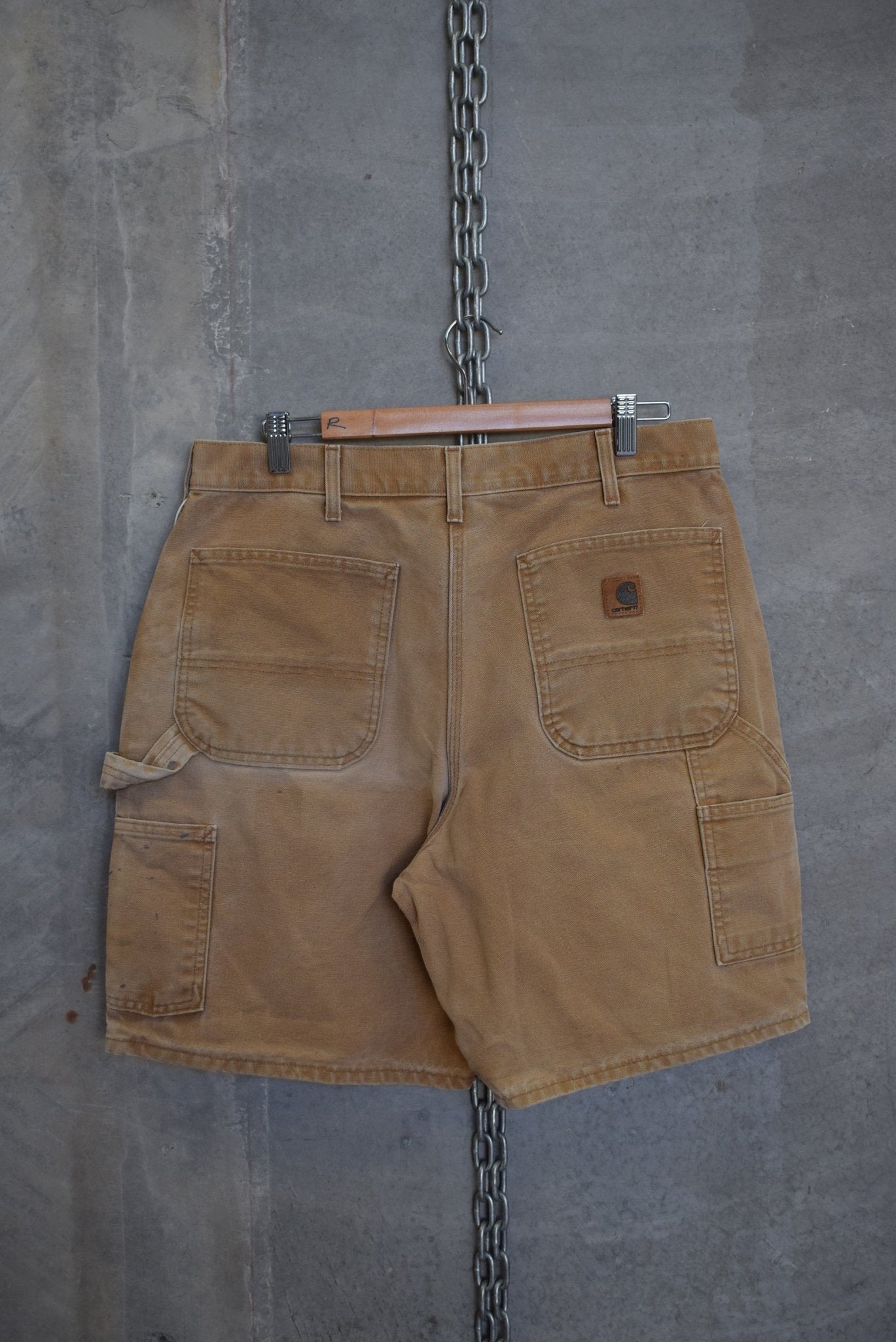 Carhartt Carpenter Shorts — 2000s (34) - Retrospective Store