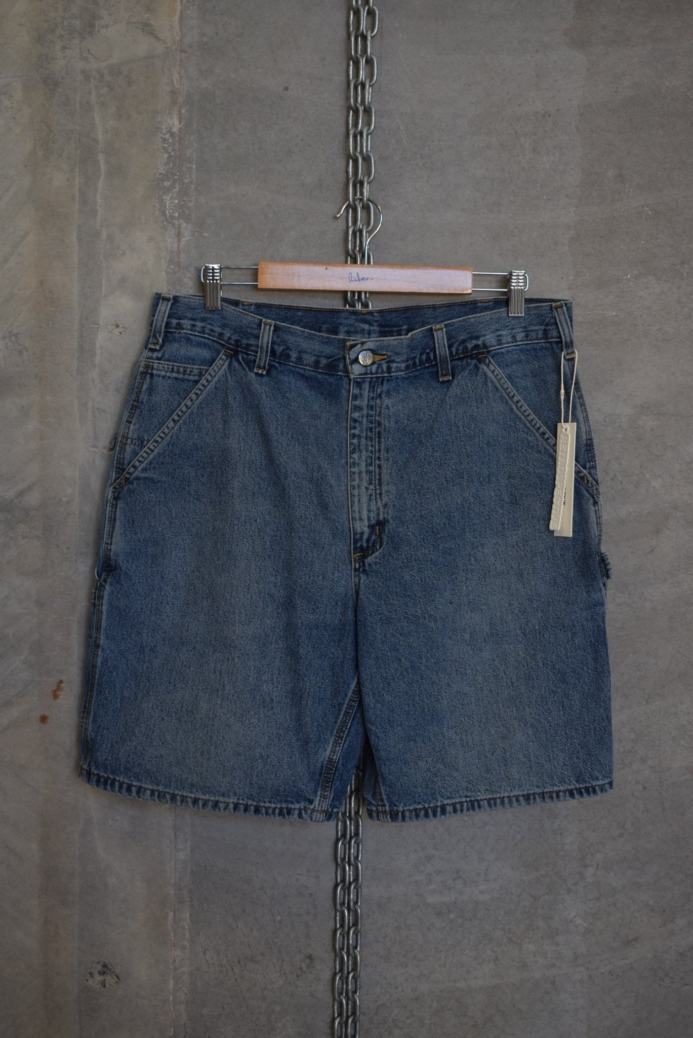 Carhartt Carpenter Shorts — 2000s (36) - Retrospective Store