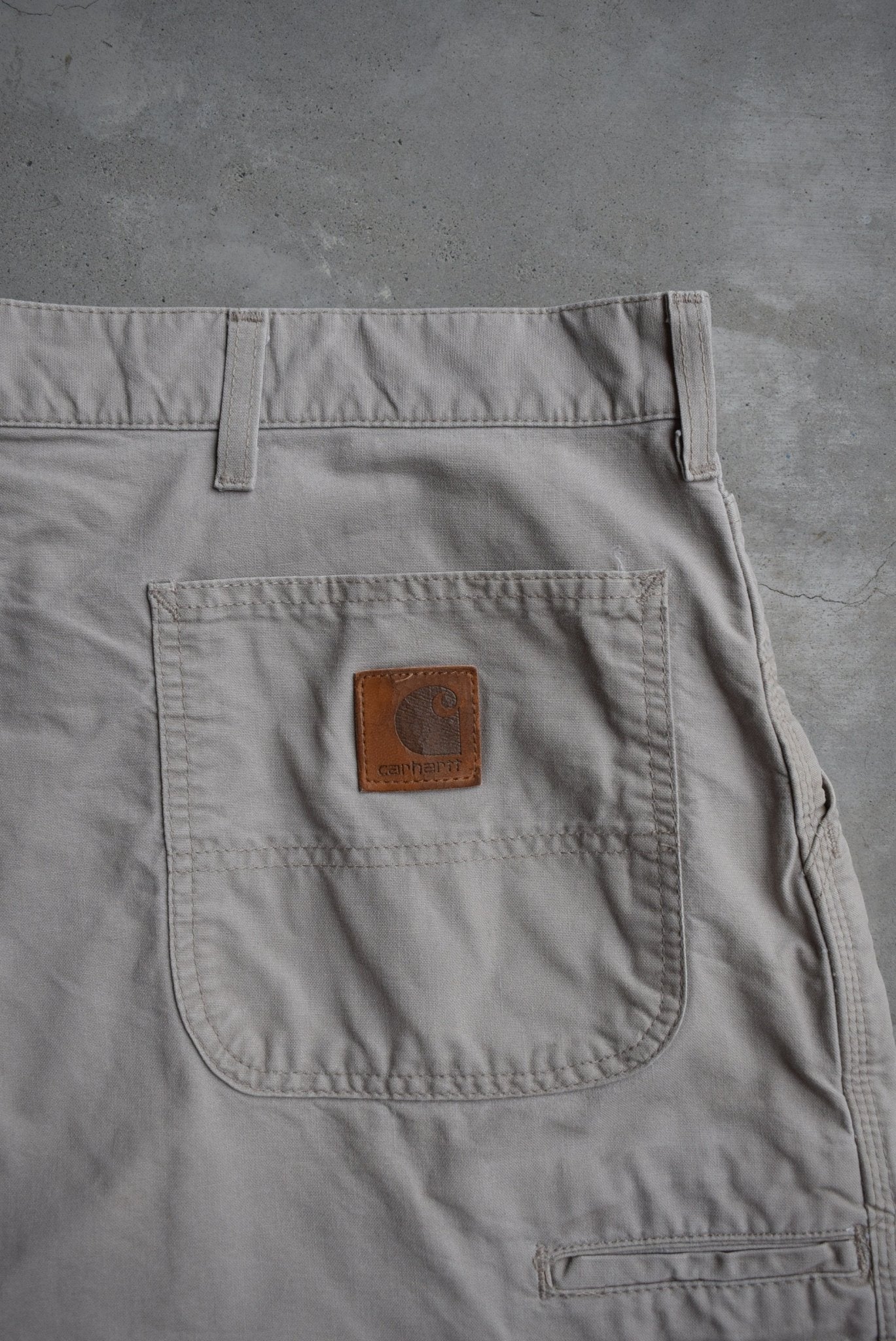 Carhartt Carpenter Shorts — 2000s (38) - Retrospective Store