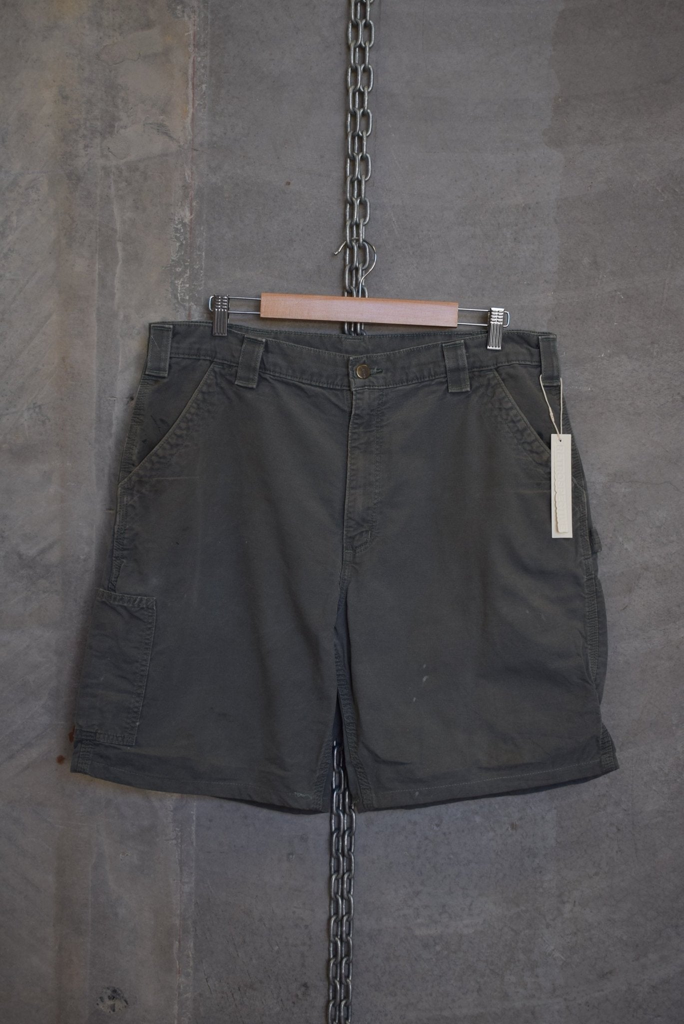 Carhartt Carpenter Shorts — 2000s (38) - Retrospective Store