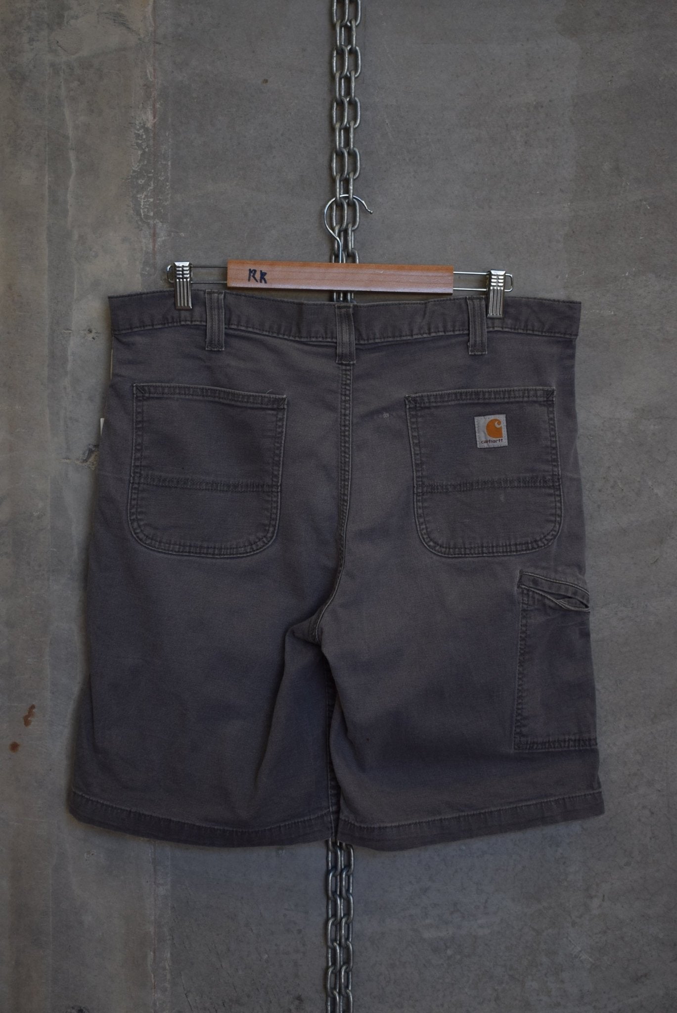 Carhartt Workwear Shorts — 2000s (36) - Retrospective Store