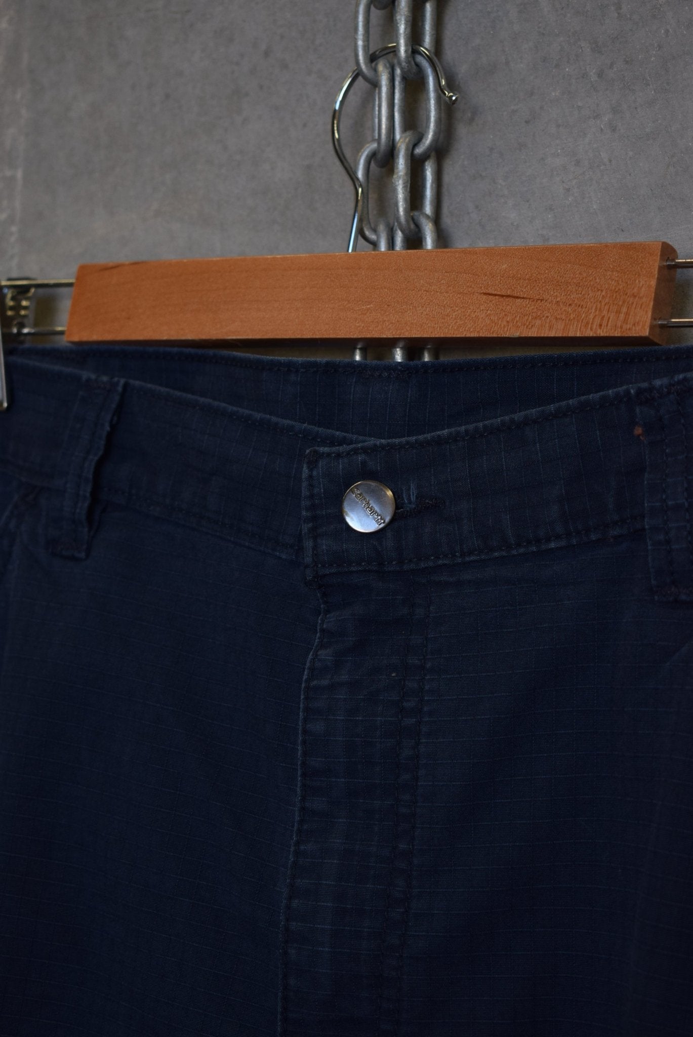 Carhartt Workwear Shorts — 2000s (38) - Retrospective Store