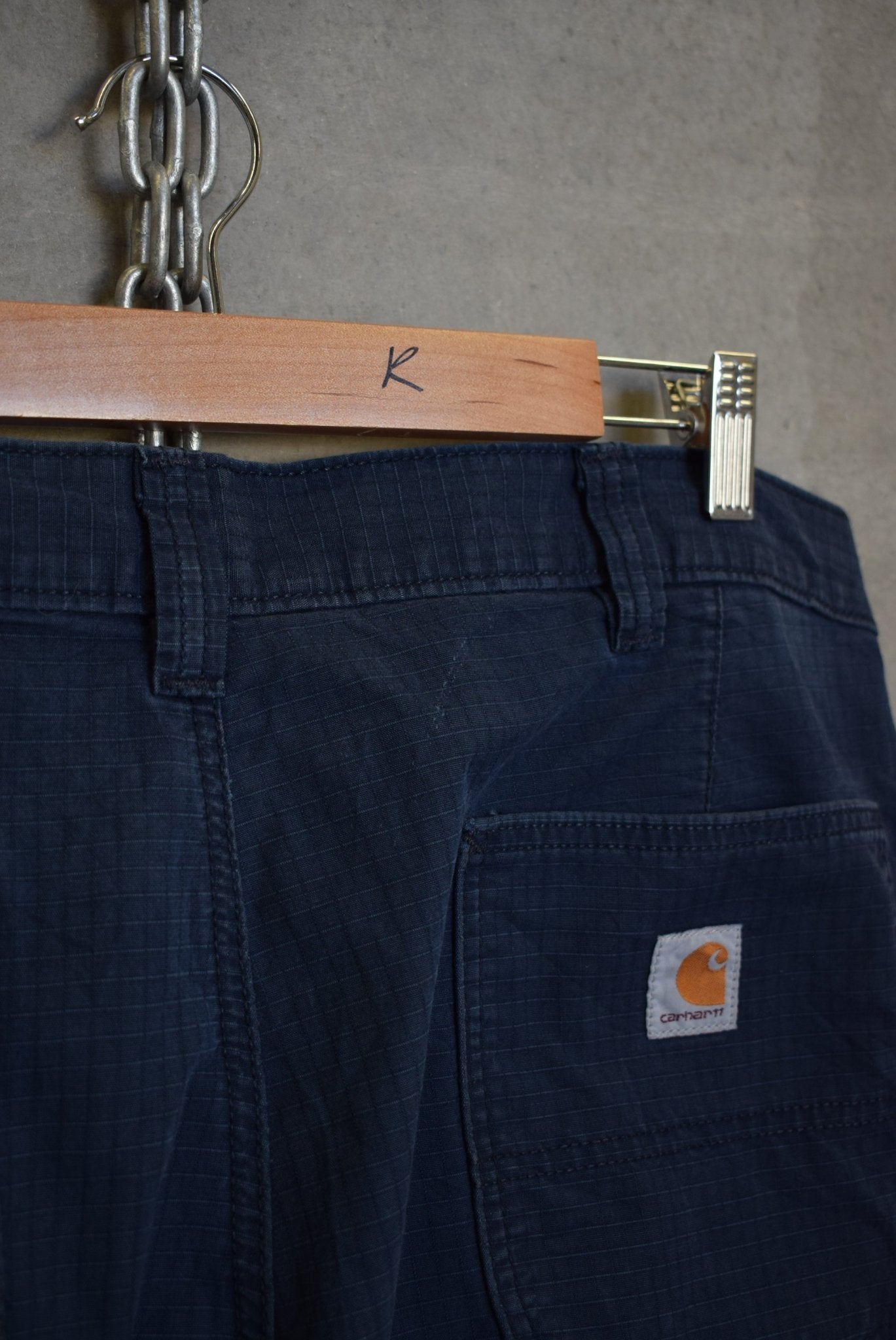 Carhartt Workwear Shorts — 2000s (38) - Retrospective Store