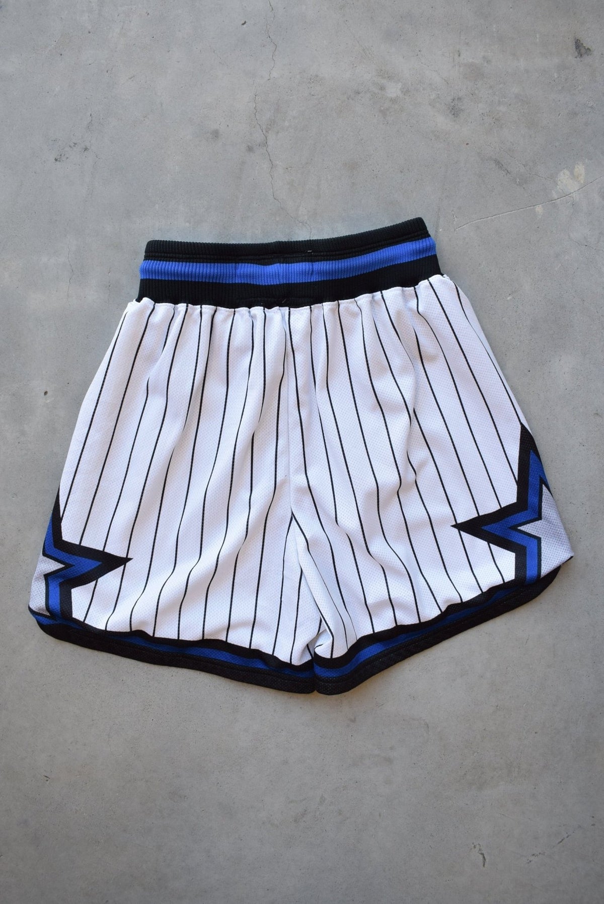 Champion x NBA Orlando Magic White Basketball Shorts — 1990s (S) - Retrospective Store