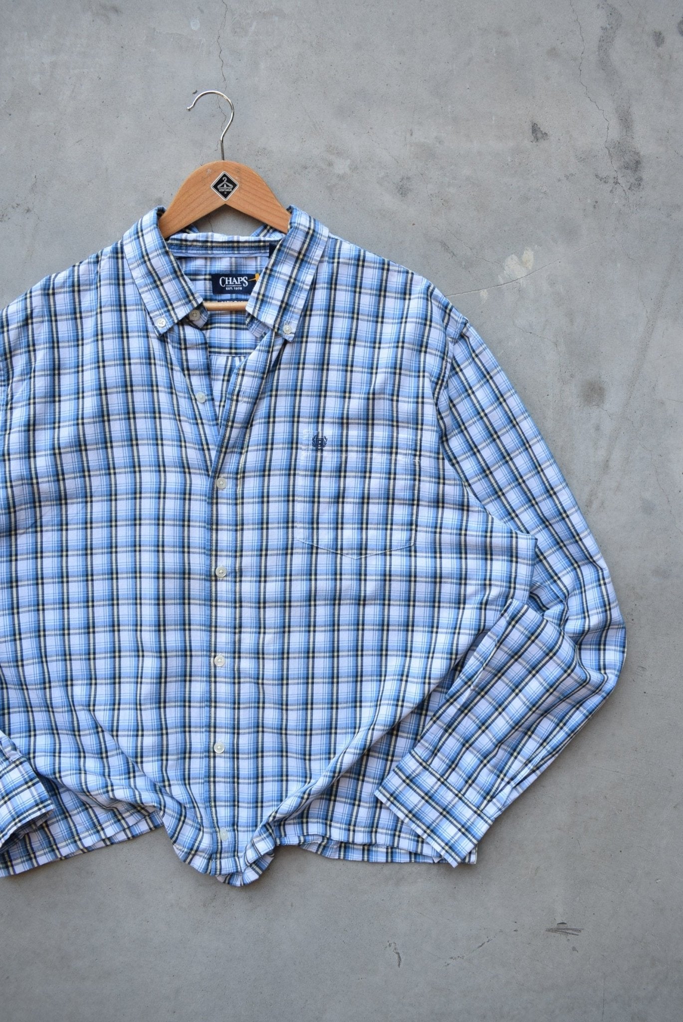 Chaps Ralph Lauren Blue & White Cropped Long Sleeve Button Up — 2000s (XL) - Retrospective Store