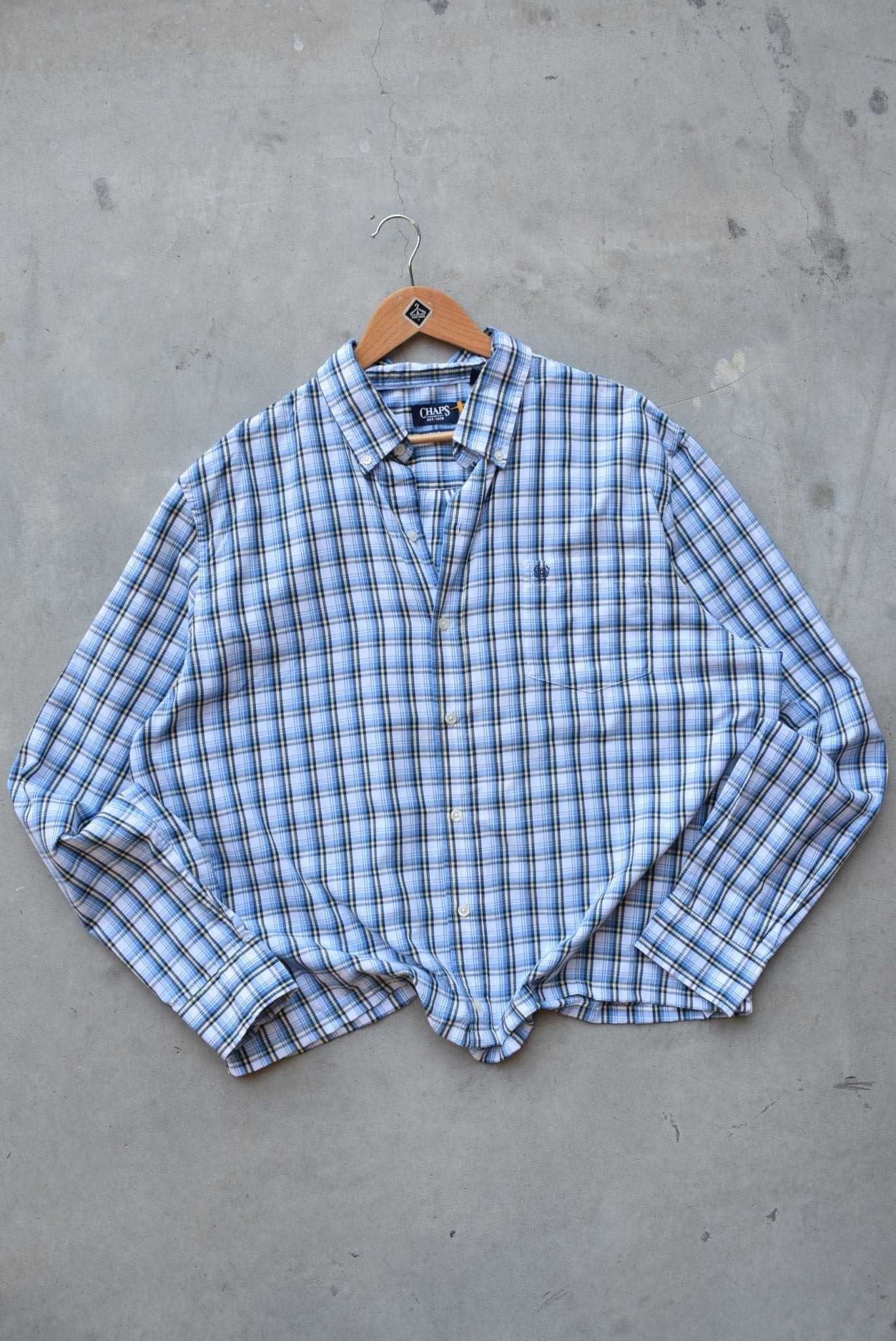 Chaps Ralph Lauren Blue & White Cropped Long Sleeve Button Up — 2000s (XL) - Retrospective Store