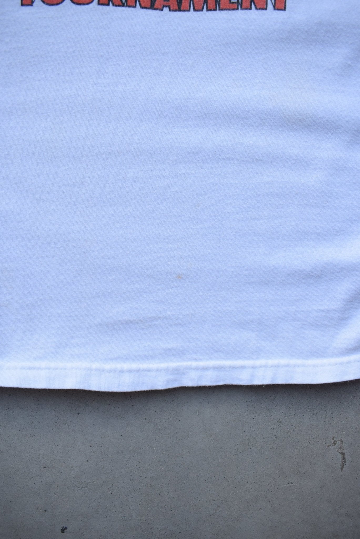 College of Charleston Basketball White Graphic Tee — 1998 (XL) - Retrospective Store