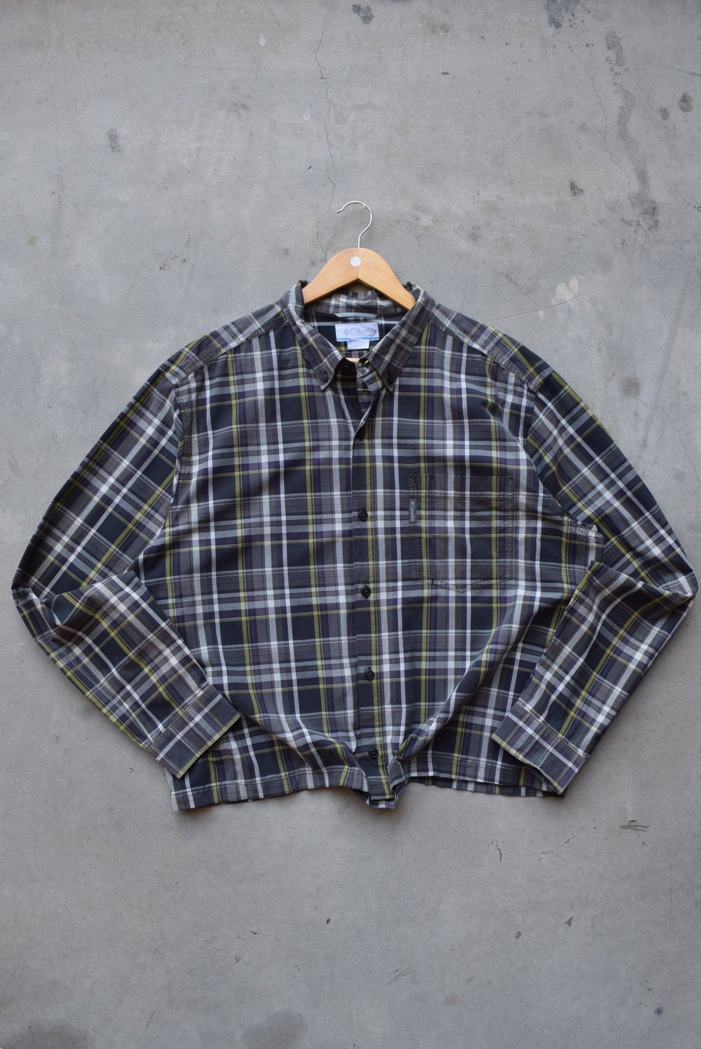 Columbia Grey Cropped Long Sleeve Button Up — 2000s (L) - Retrospective Store