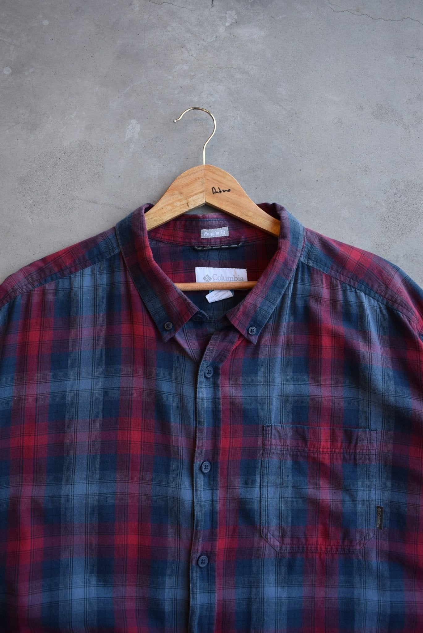 Columbia Red & Navy Cropped Button Up — 2000s (XXL) - Retrospective Store