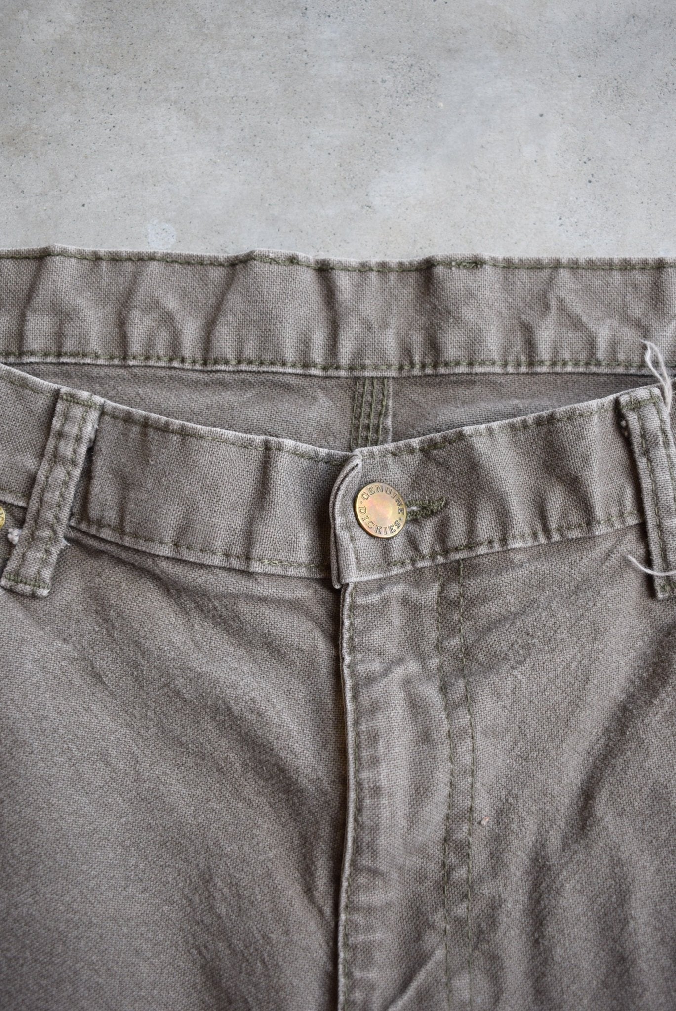 Dickies Faded Green Carpenter Pants — 2000s (33) - Retrospective Store