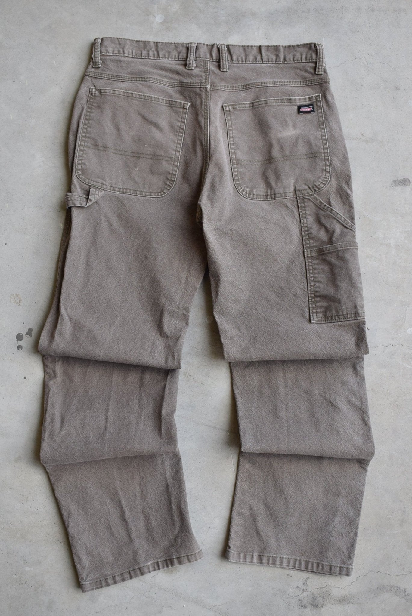 Dickies Faded Green Carpenter Pants — 2000s (33) - Retrospective Store