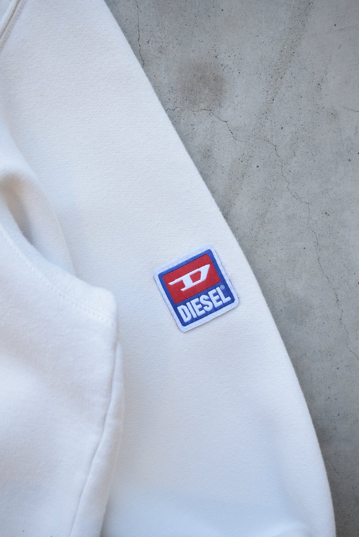 Diesel White Embroidered Logo Hoodie — 2000s (S) - Retrospective Store