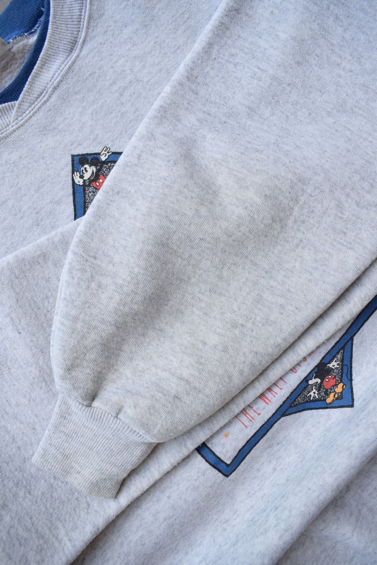 Disney Mickey Mouse Grey Graphic Crewneck — 1990s (M) - Retrospective Store