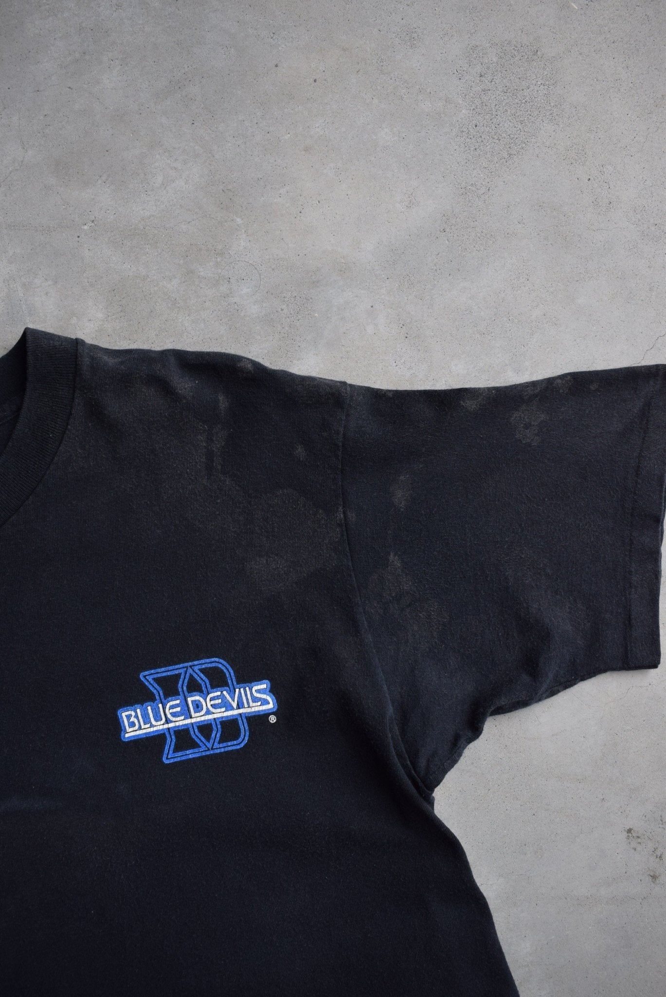 Duke University Blue Devils Black Graphic Tee — 1996 (L) - Retrospective Store