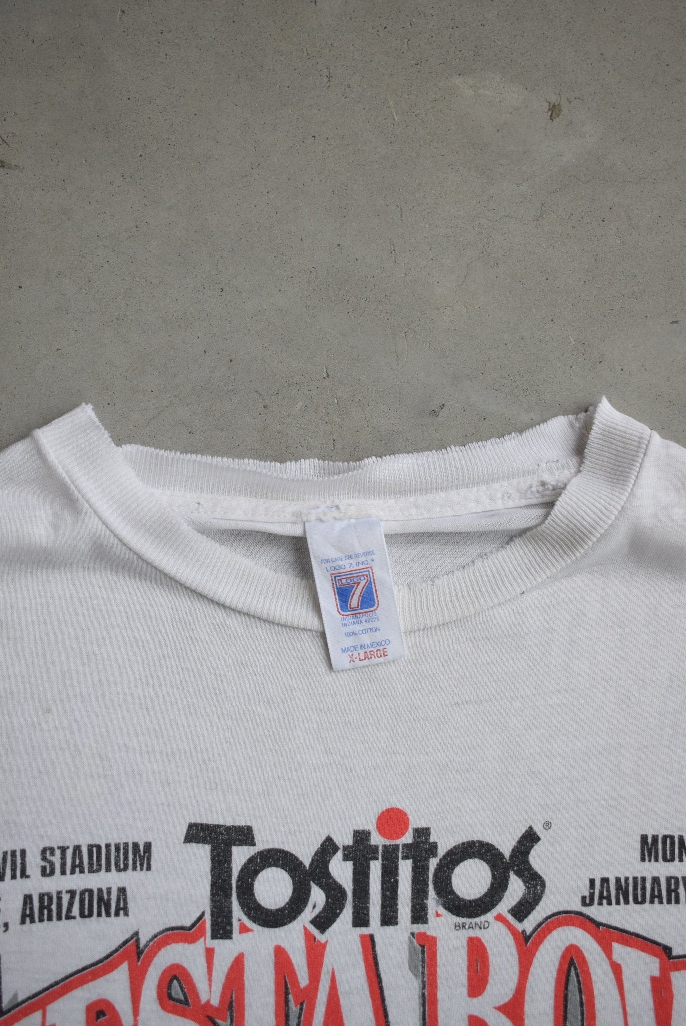 Fiesta Bowl Florida vs. Tennessee Football White Graphic Tee — 1999 (XL) - Retrospective Store