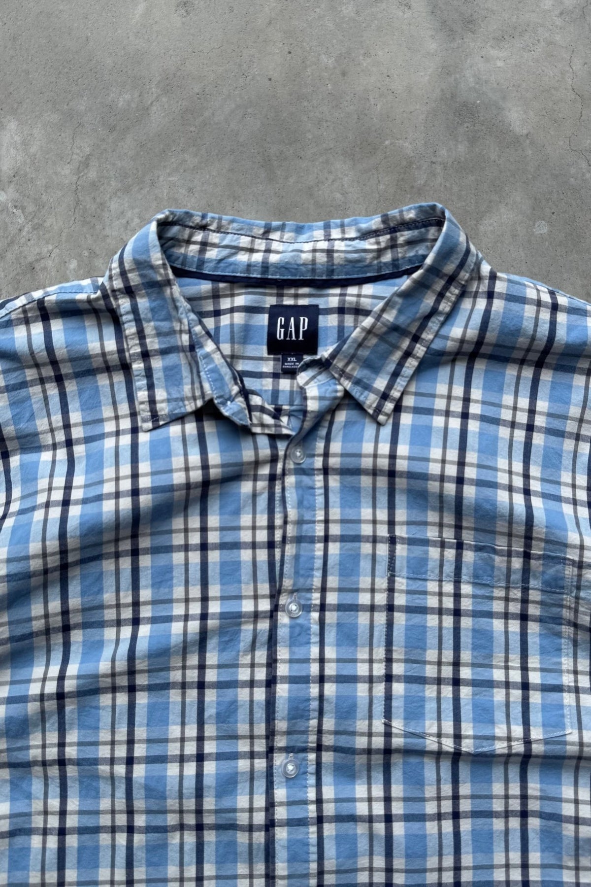 Gap Baby-Blue Cropped Long Sleeve Button Up — 2000s (L/XL) - Retrospective Store