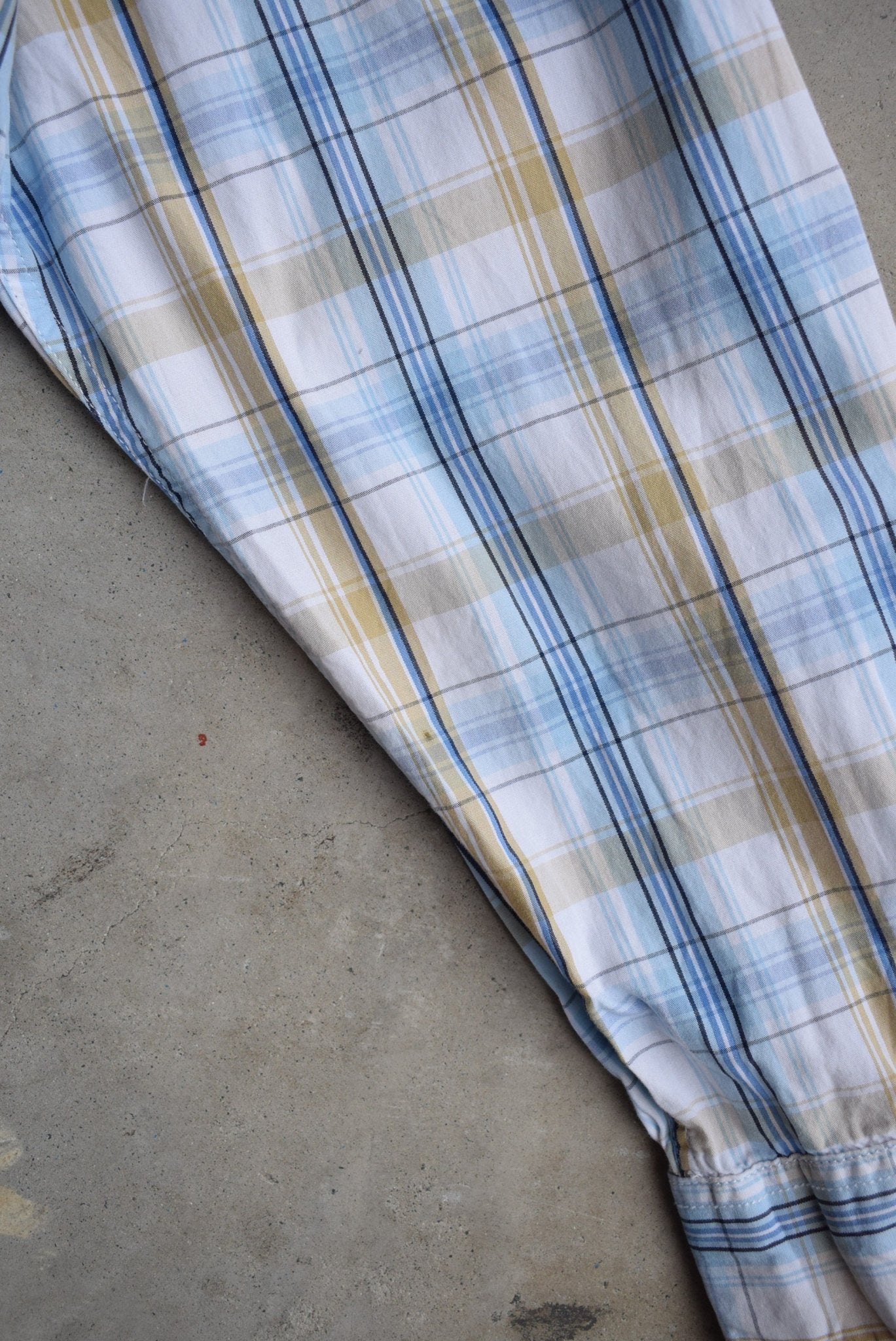 GAP Cropped Long Sleeve Button Up — 2000s (L) - Retrospective Store