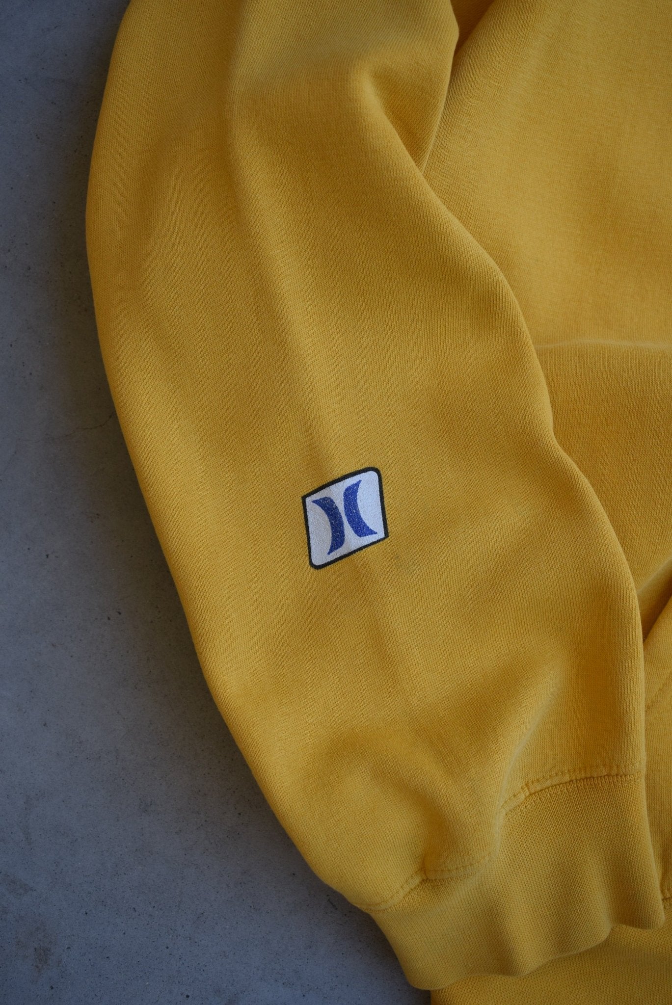 Hurley International Embroidered Spellout Hoodie — 2000s (L) - Retrospective Store