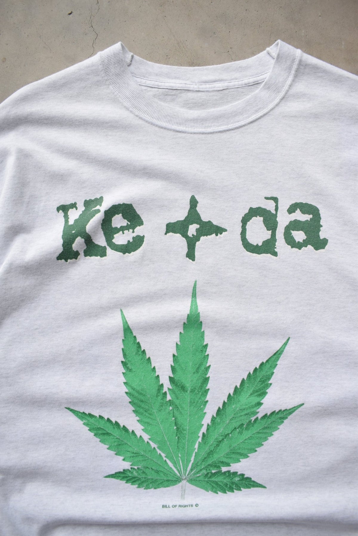 Ke + Da Marijuana Grey Graphic Tee — 1990s (XL) - Retrospective Store