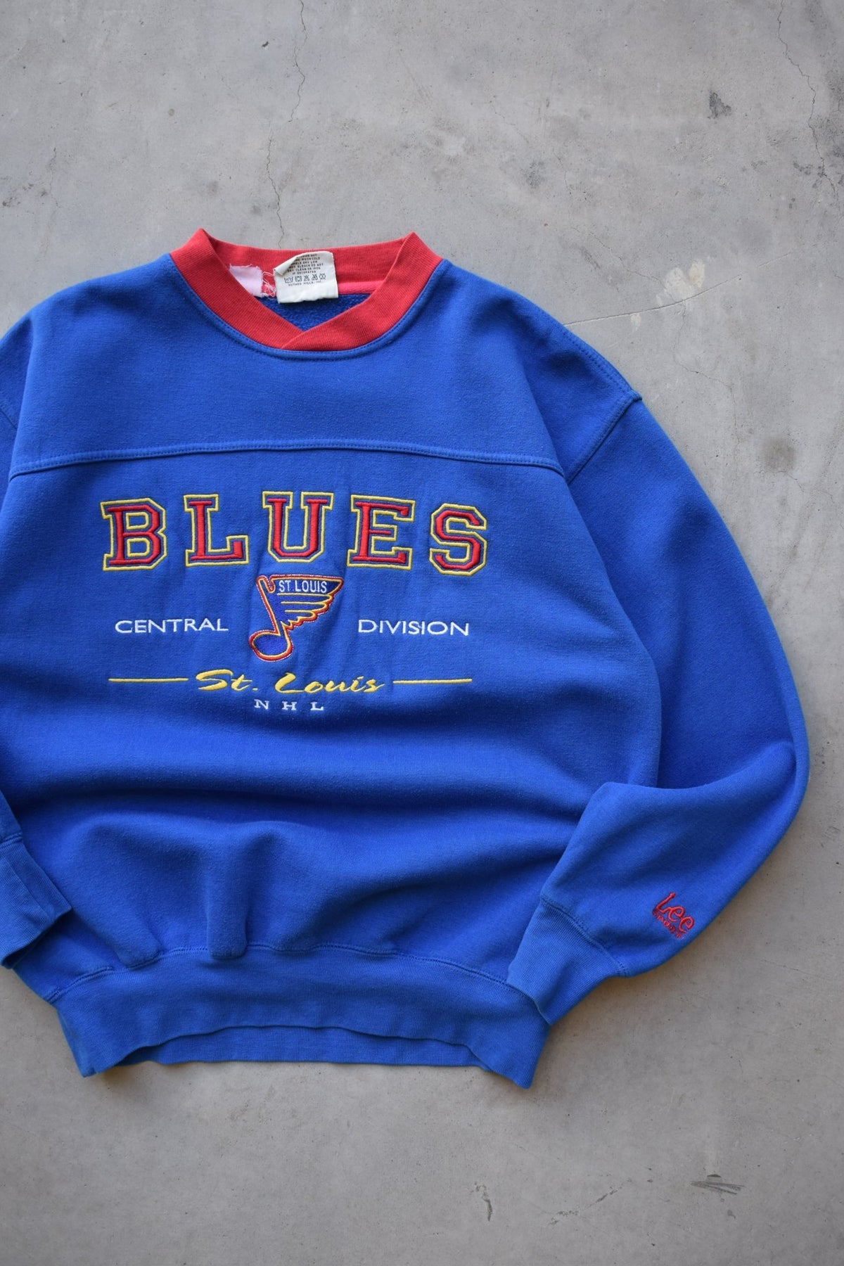 LEE Sport x NHL St. Louis Blues Embroidered Crewneck — 2000s (M) - Retrospective Store